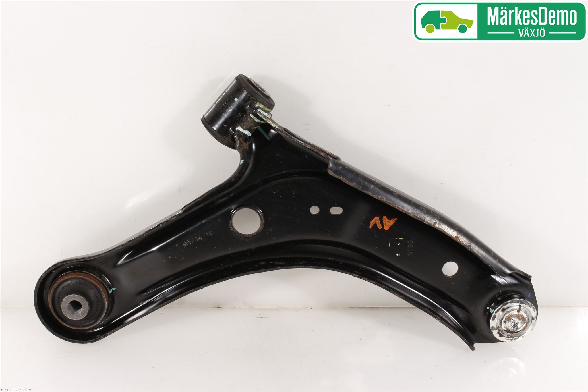 Suzuki VITARA 15- Bärarm Fram Undre Vä