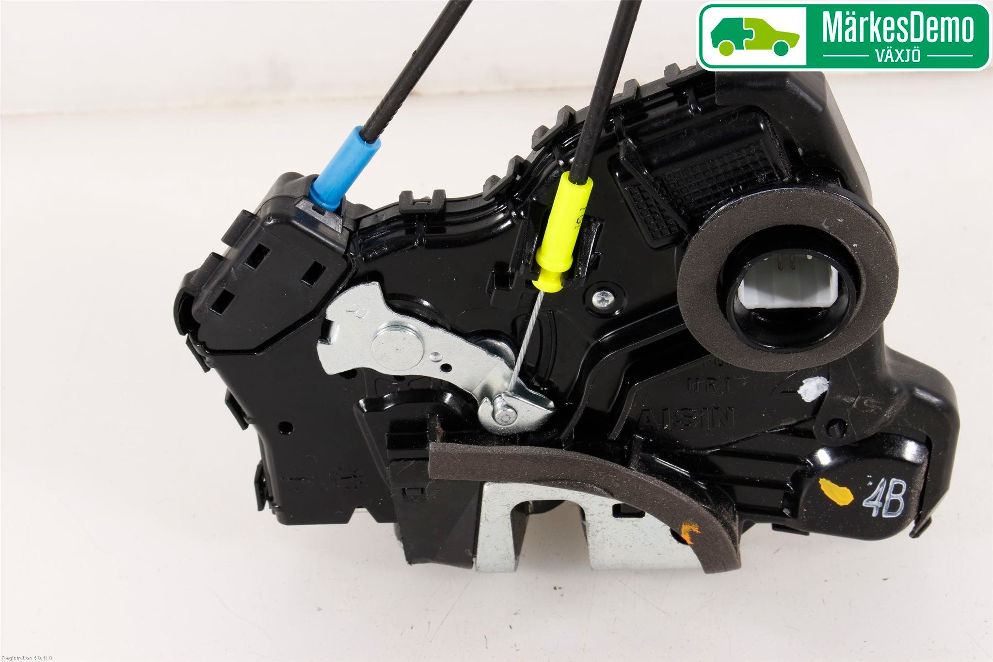 Toyota AVENSIS 09-15 Låskista-Dörrlås