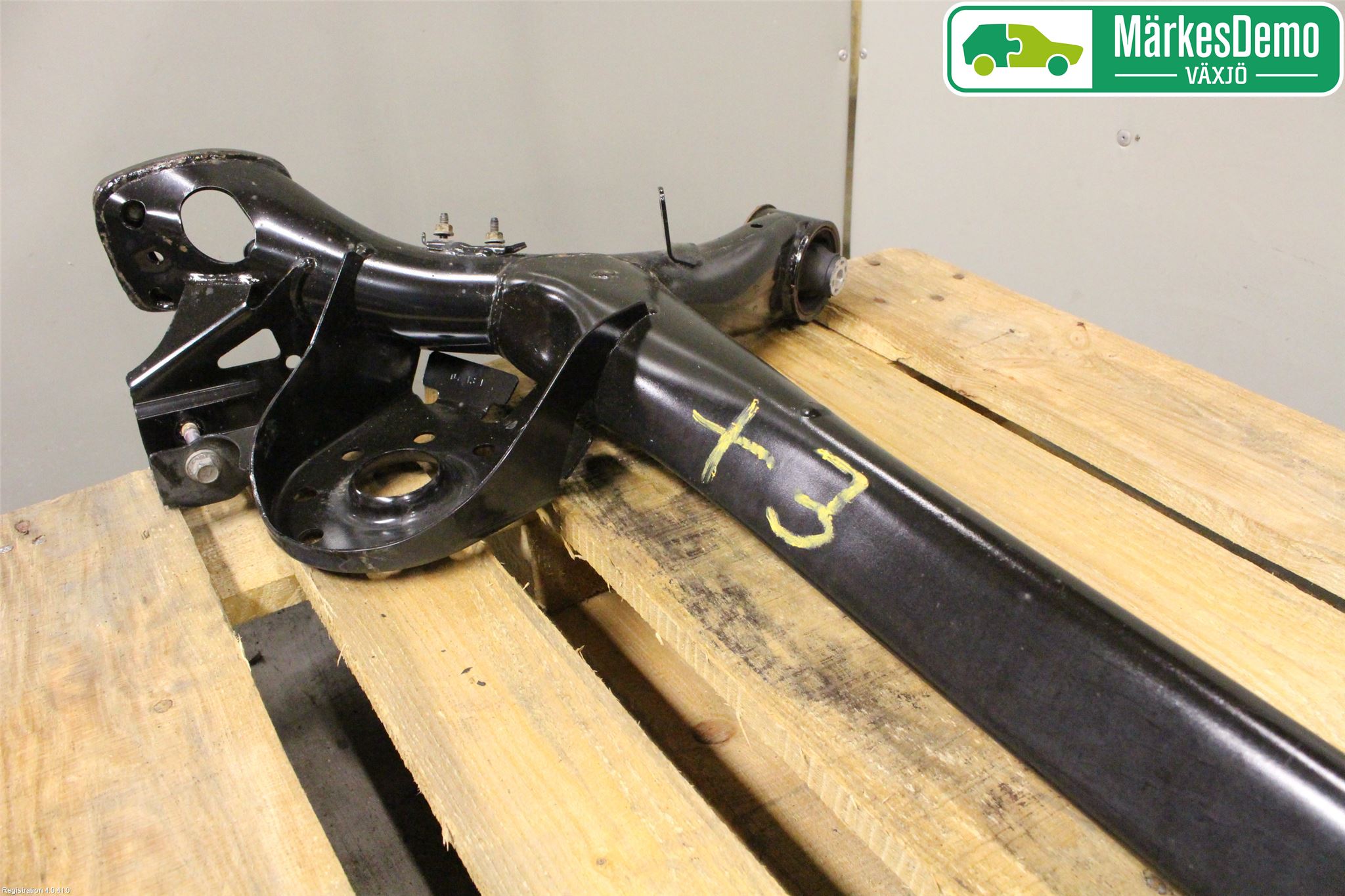 Toyota YARIS XP130 15-20 Bakaxelbalk