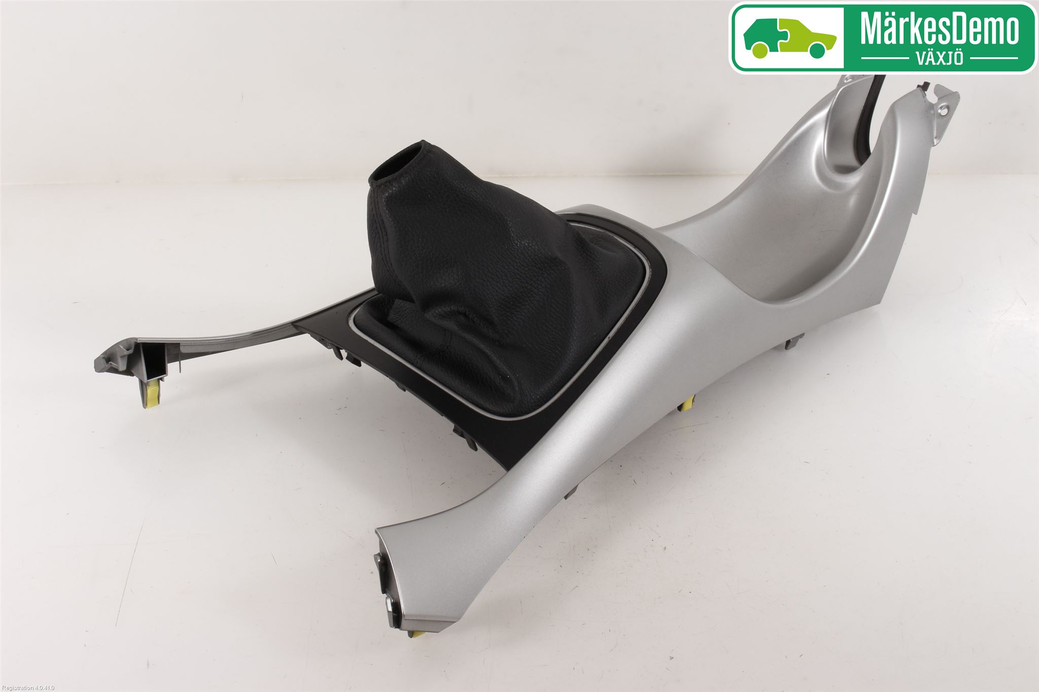 Toyota AURIS 10-12 Instrumentkonsoll Mitt