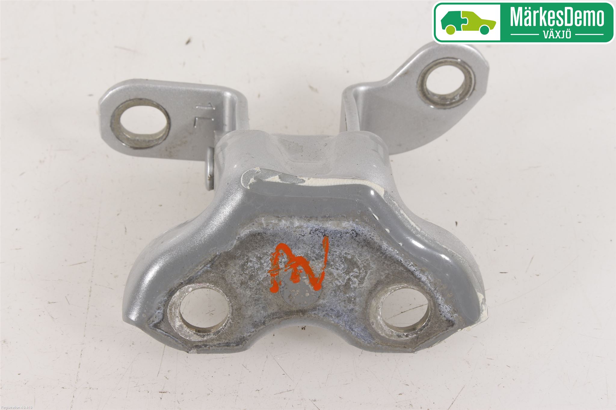Toyota VERSO 09-18 Dörrgångjärn