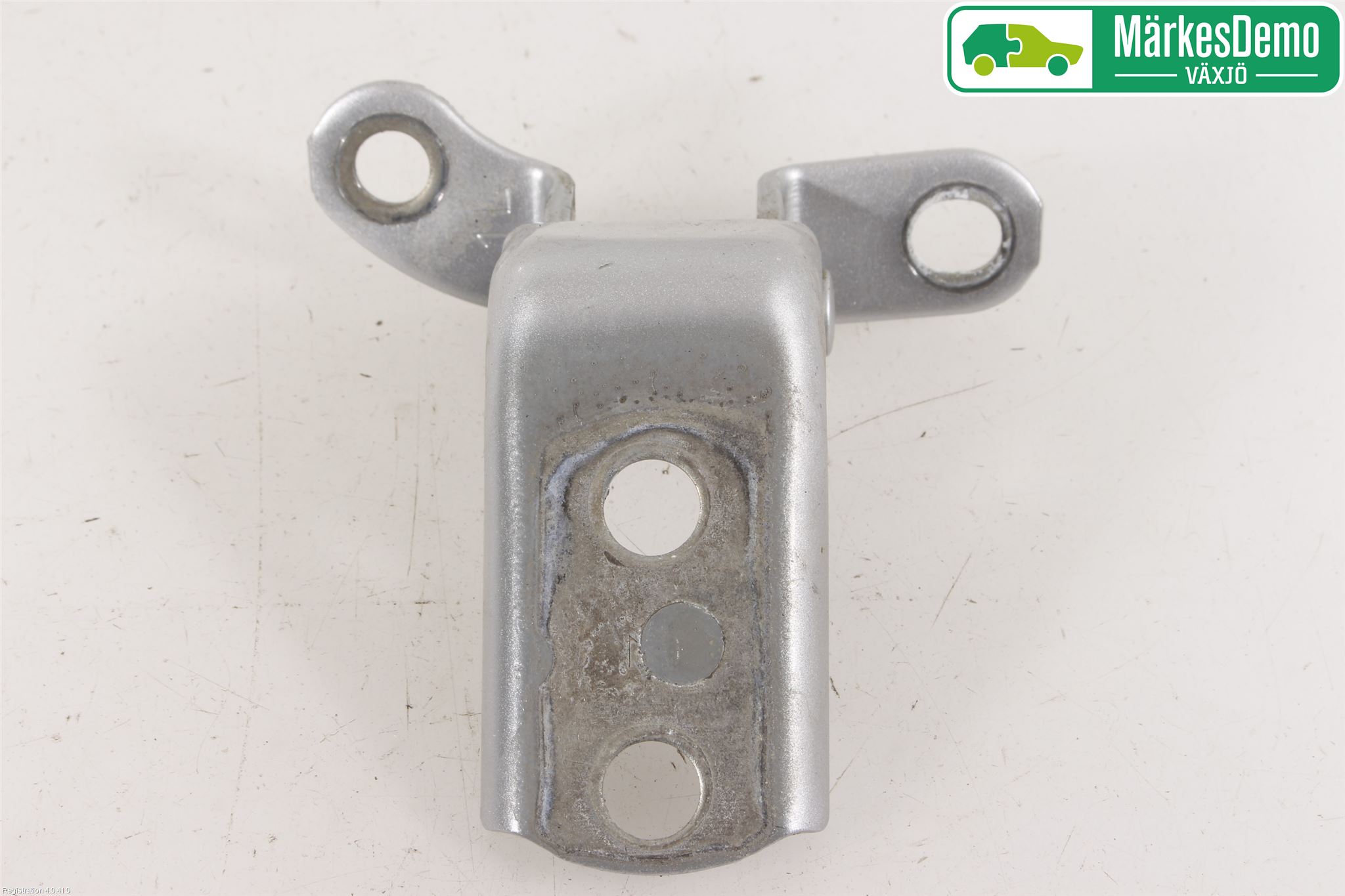 Toyota VERSO 09-18 Dörrgångjärn