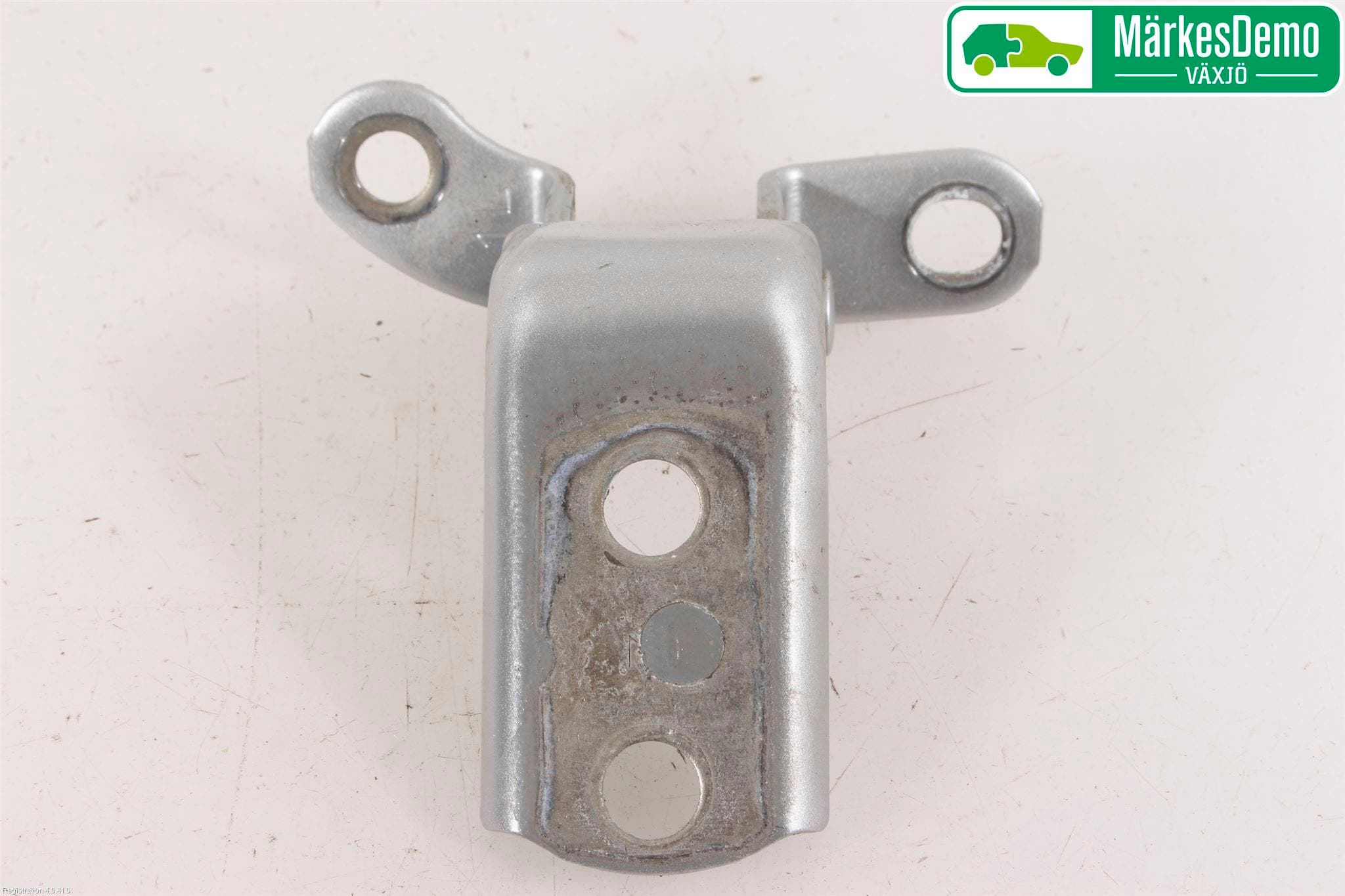 Toyota VERSO 09-18 Dörrgångjärn