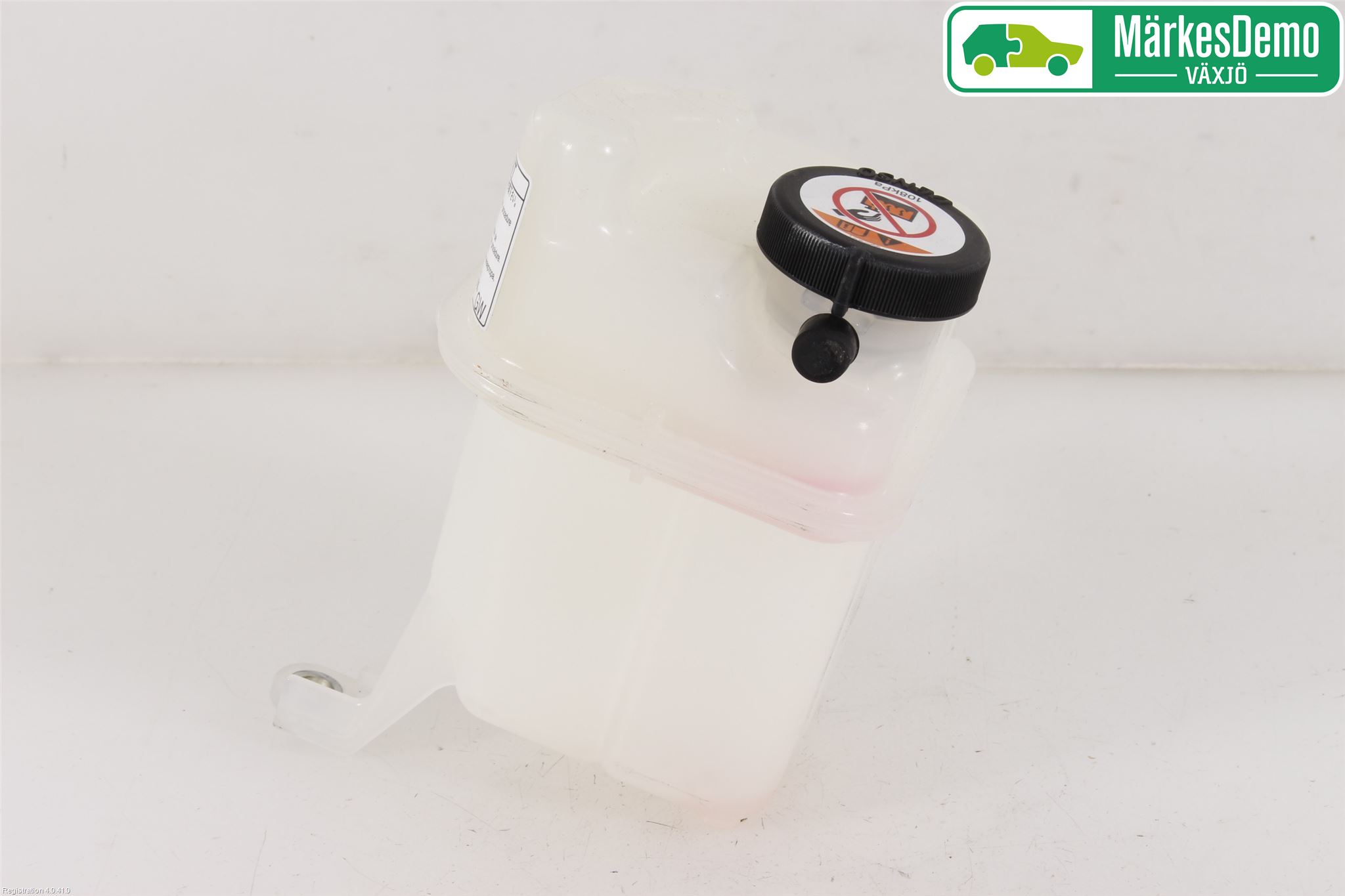 Toyota AURIS 13-19 Expansionstank