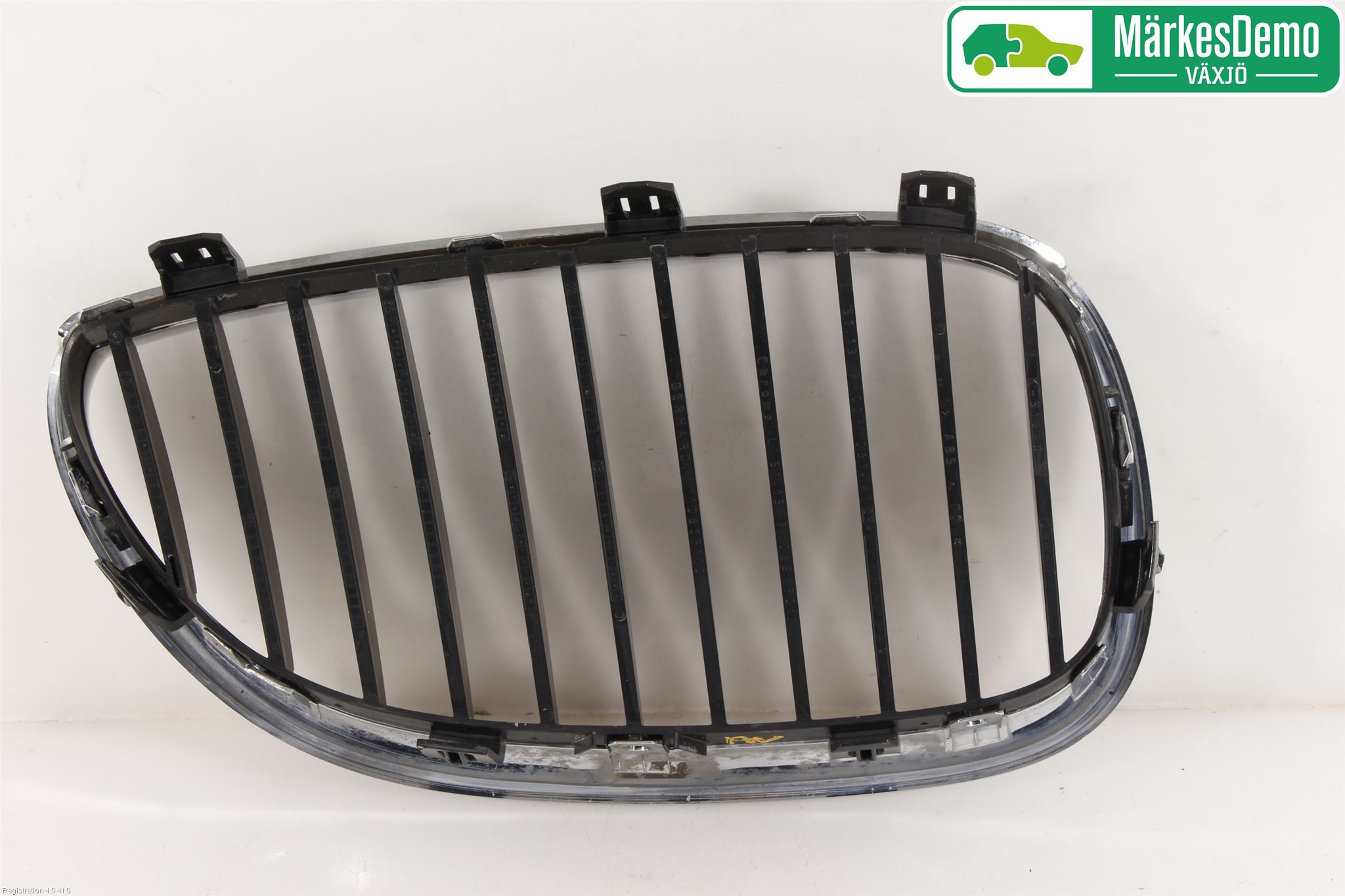 BMW 5 E60/61 Sed/Tou 02-10 Grilldel Vänster