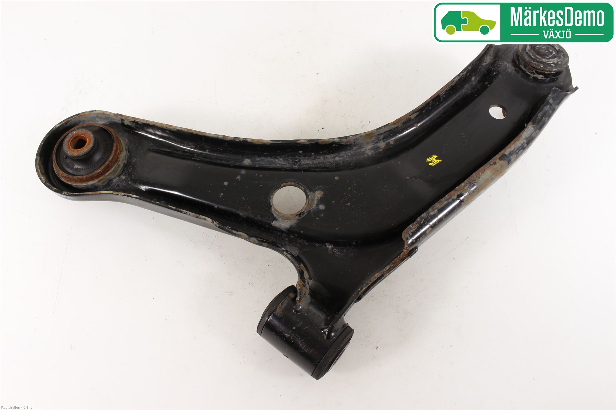 Suzuki SX4 S-CROSS 14-21 Bärarm Fram Undre Hö