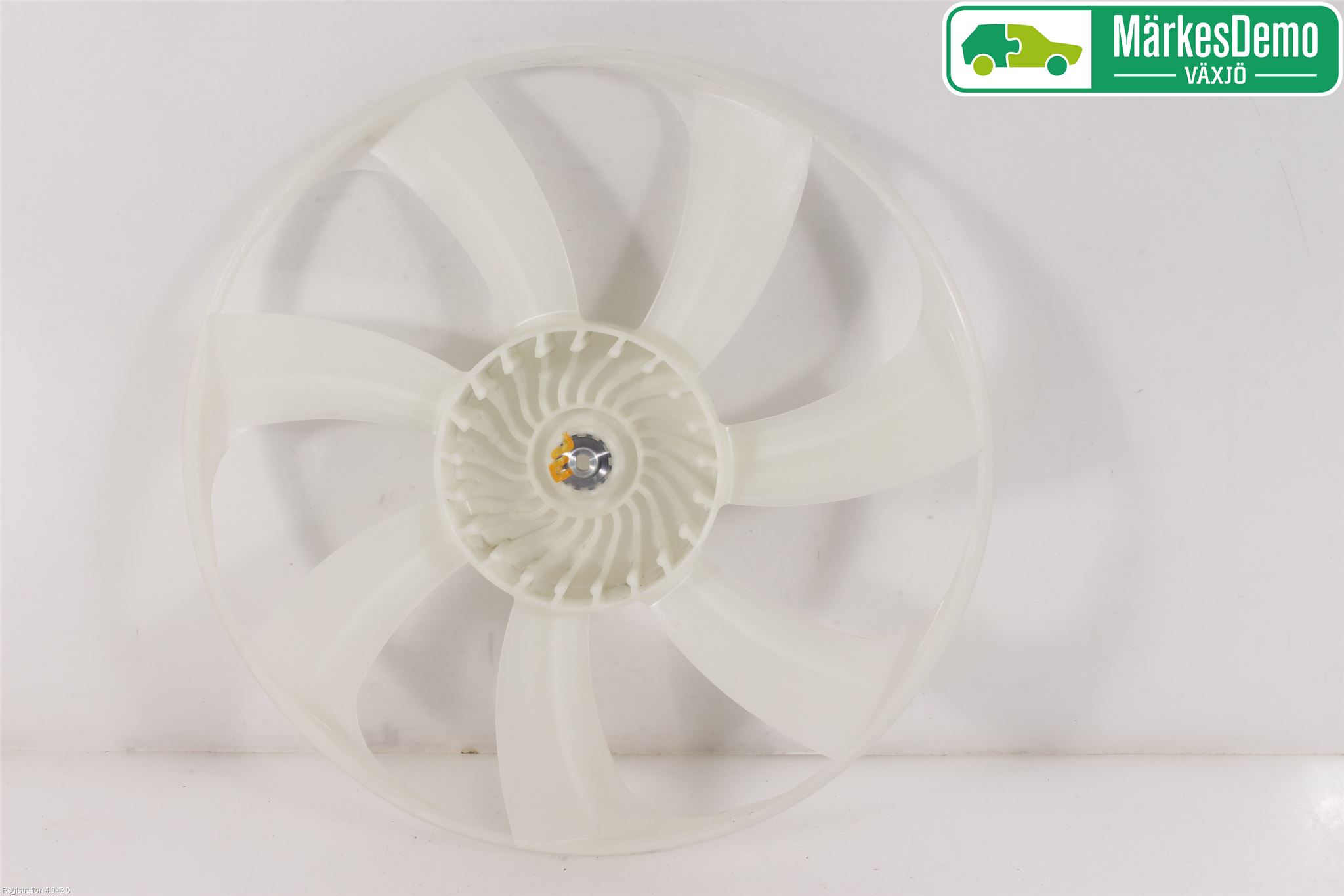 Toyota YARIS XP130 15-20 Kylfläkt-Vinge