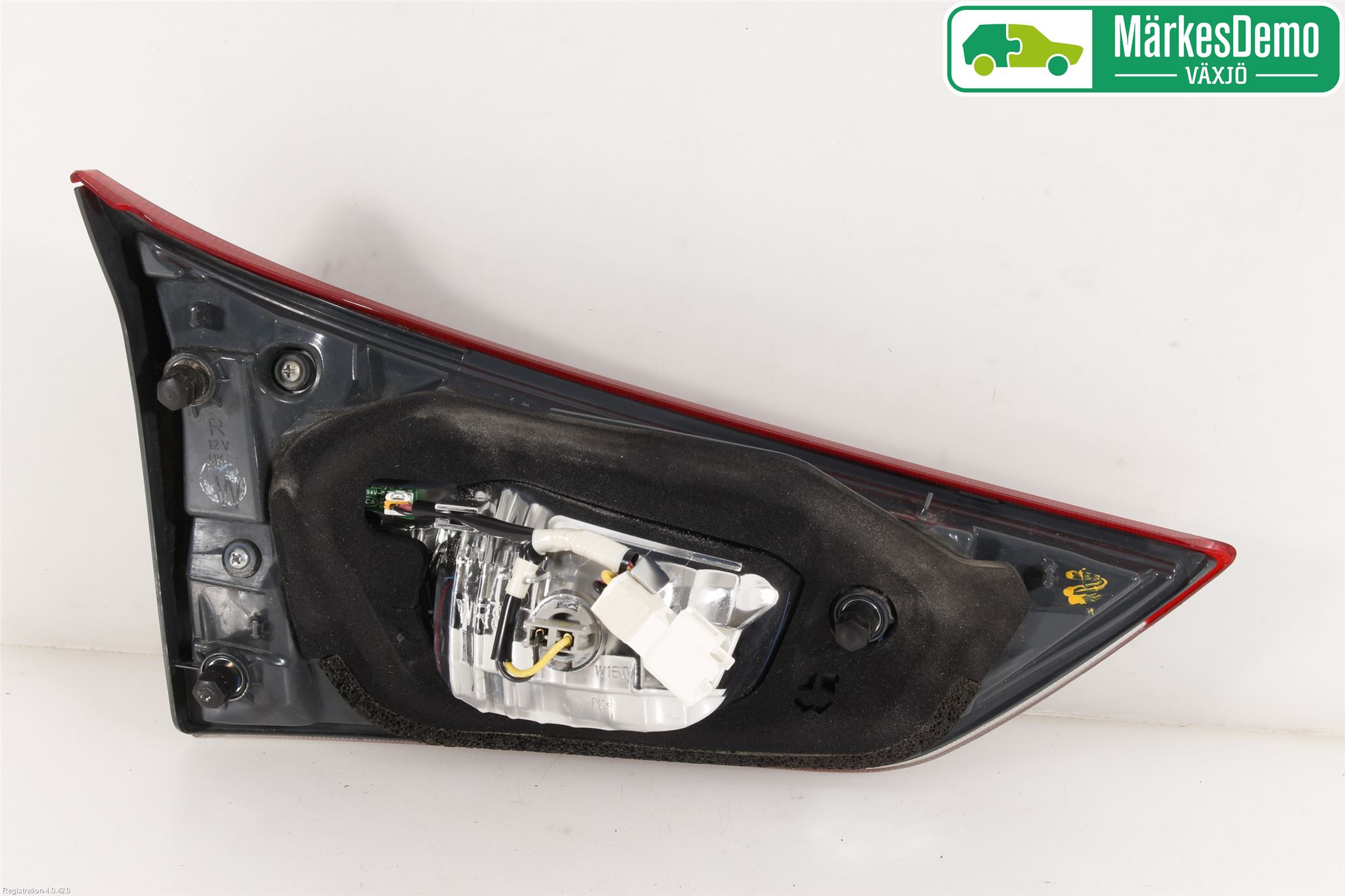 Toyota AURIS 13-19 Bakljus Lucka Hö