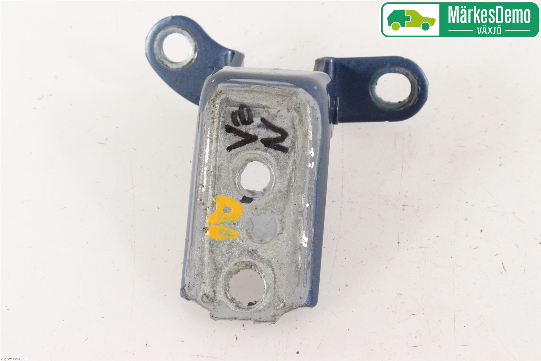 Toyota AURIS 13-19 Dörrgångjärn