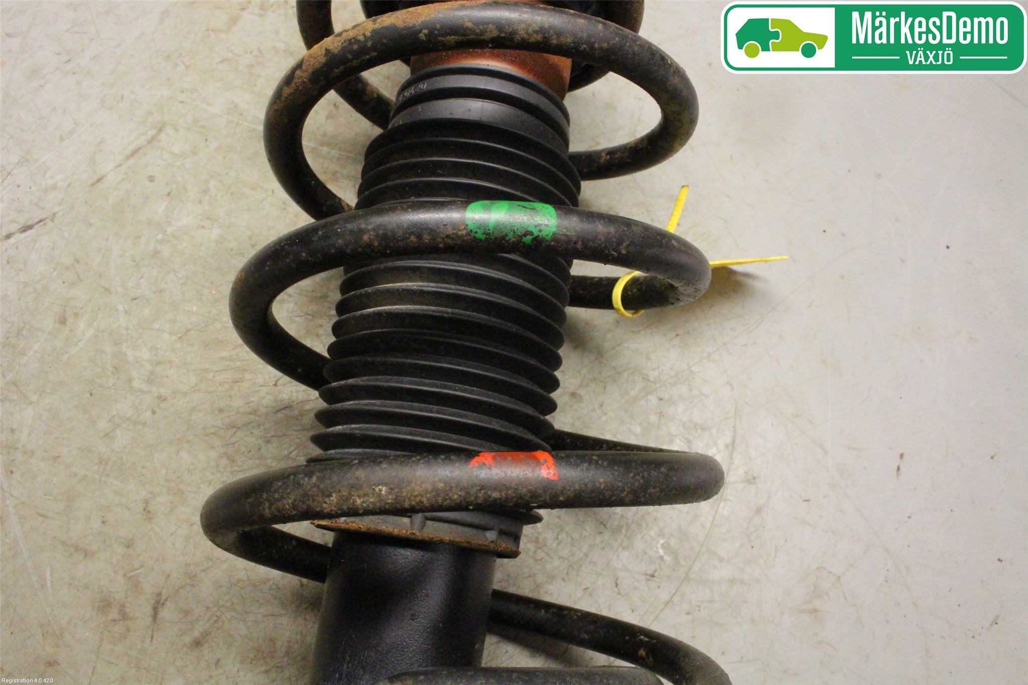 Ford TRANSIT CONNECT 09-13 Fjäderben Fram Höger