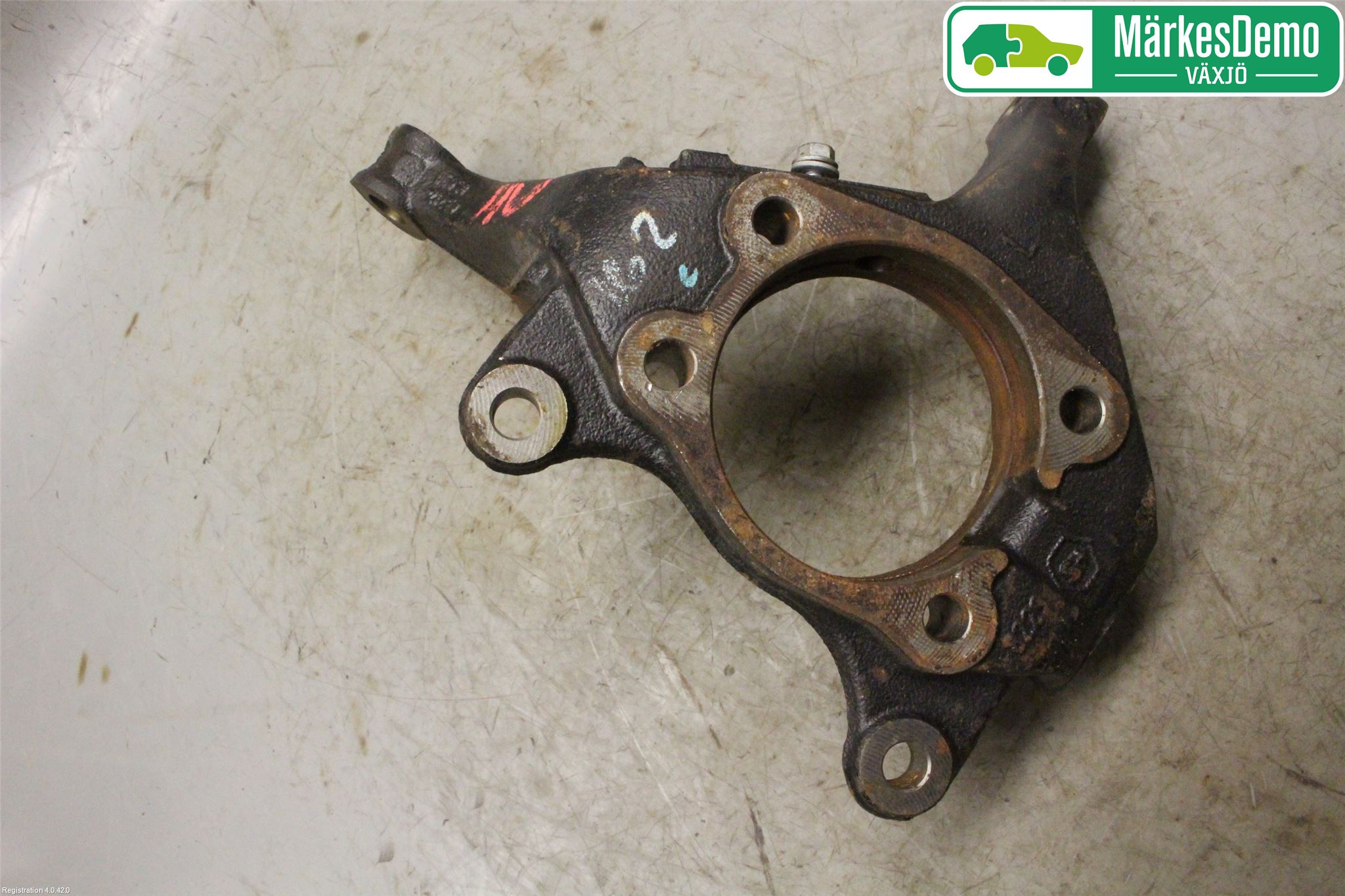 Toyota AURIS 13-19 Styrspindel Lagerhus Vä