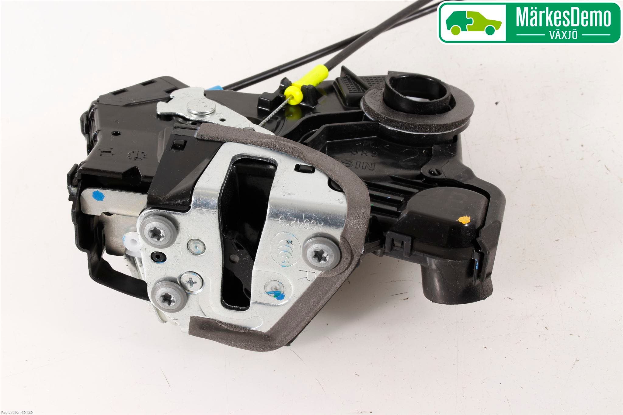 Toyota AURIS 13-19 Låskista-Dörrlås