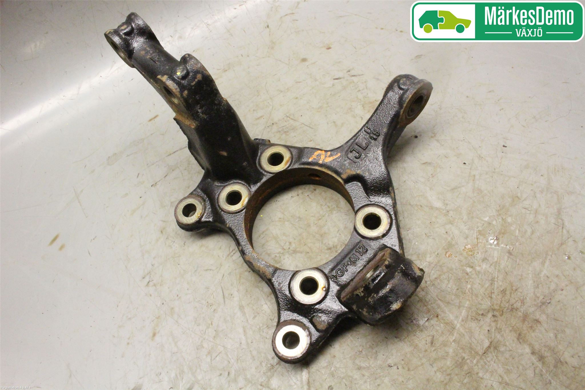 Toyota AVENSIS 16-18 Styrspindel Lagerhus Hö