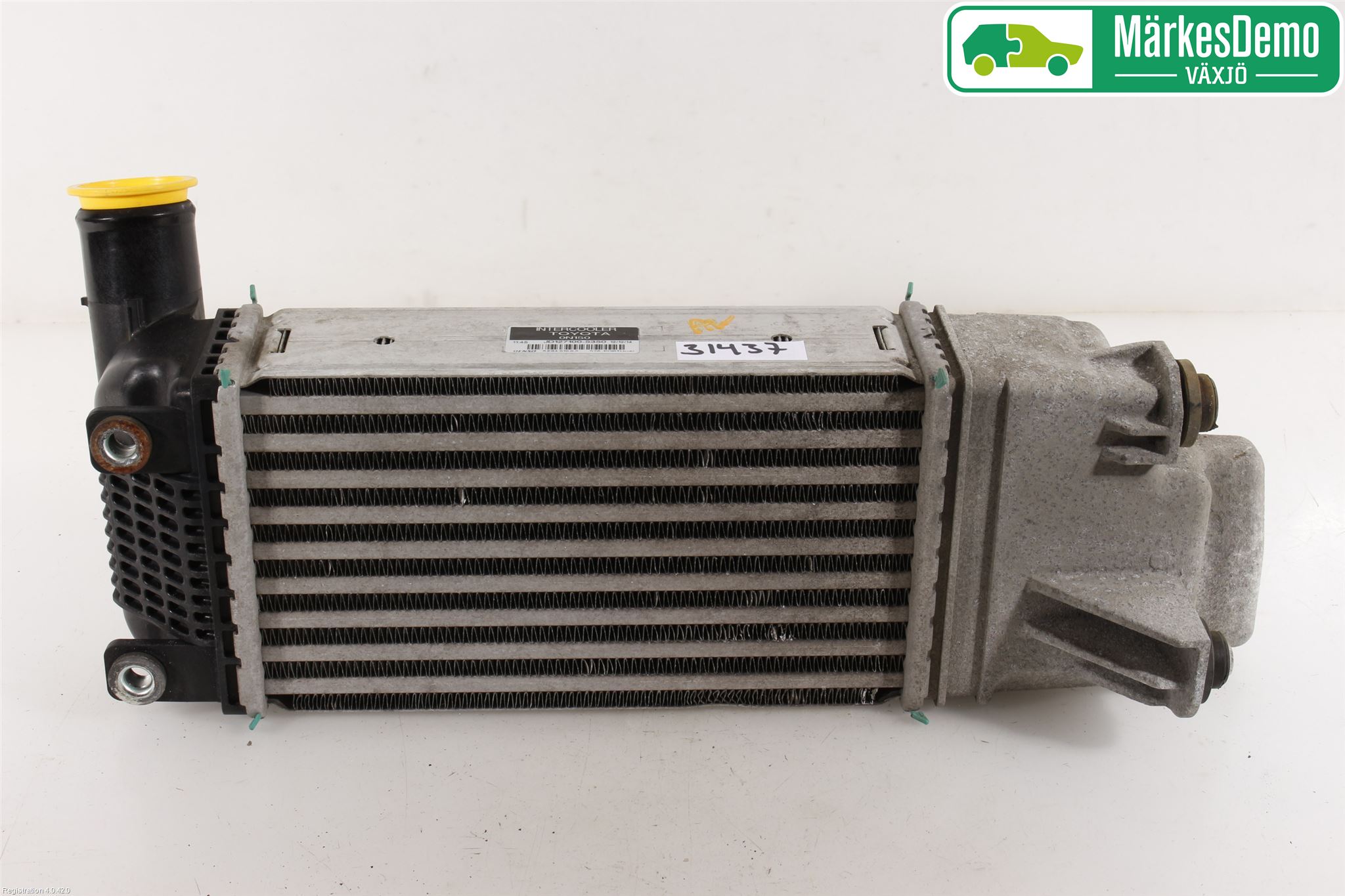 Toyota AURIS 10-12 Laddluft-Intercooler Kyl