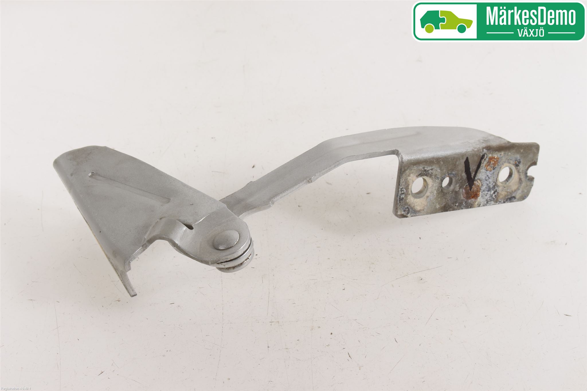 Ford TRANSIT CONNECT 09-13 Huvgångjärn