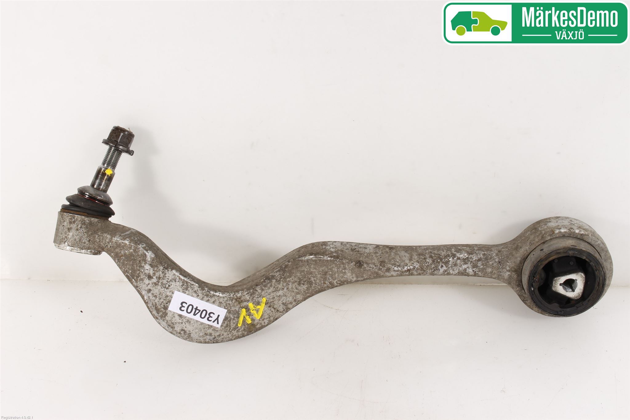 BMW 5 E60/61 Sed/Tou 02-10 Bärarm Fram Undre Hö