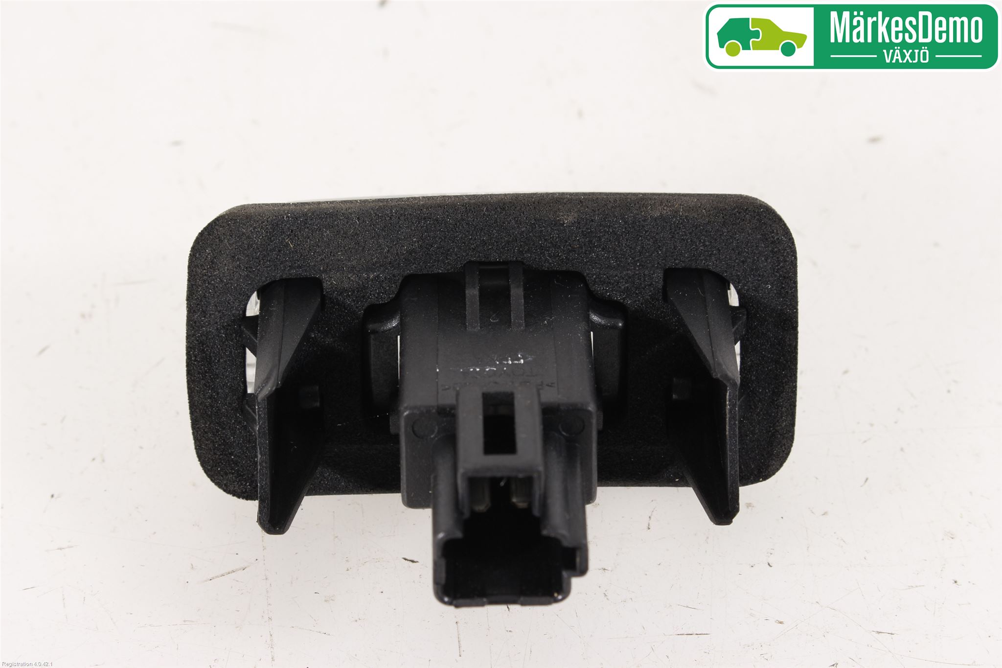 Toyota YARIS XP130 15-20 Skylt Belysning