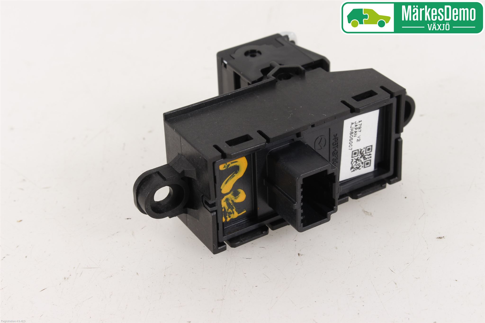 Mazda 3 III 14-19 Strömställare Parkeringsbroms