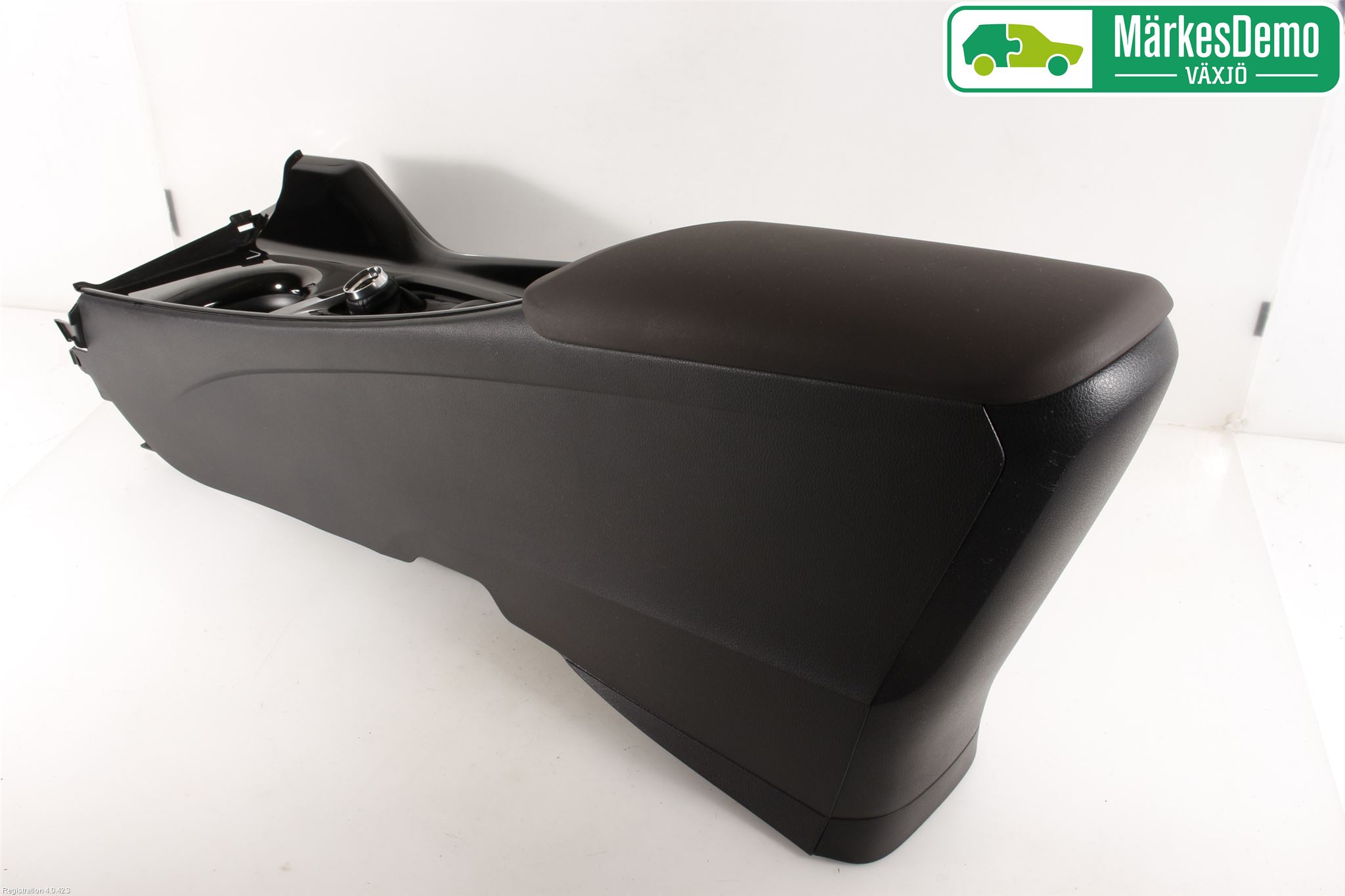 Toyota C-HR 16-23 Instrumentkonsoll Golv