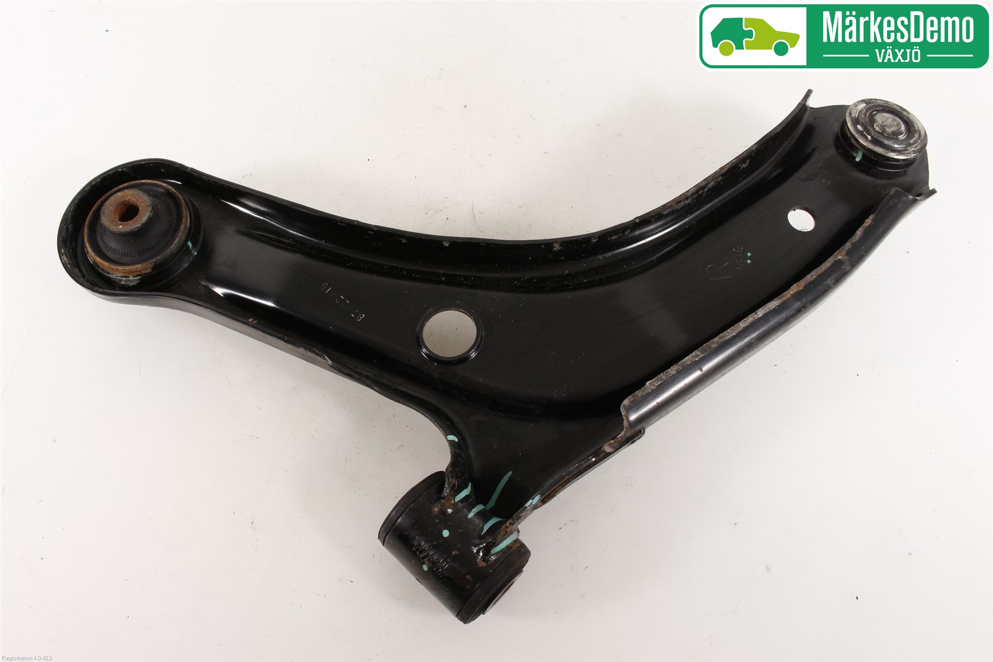 Suzuki SX4 S-CROSS 14-21 Bärarm Fram Undre Hö