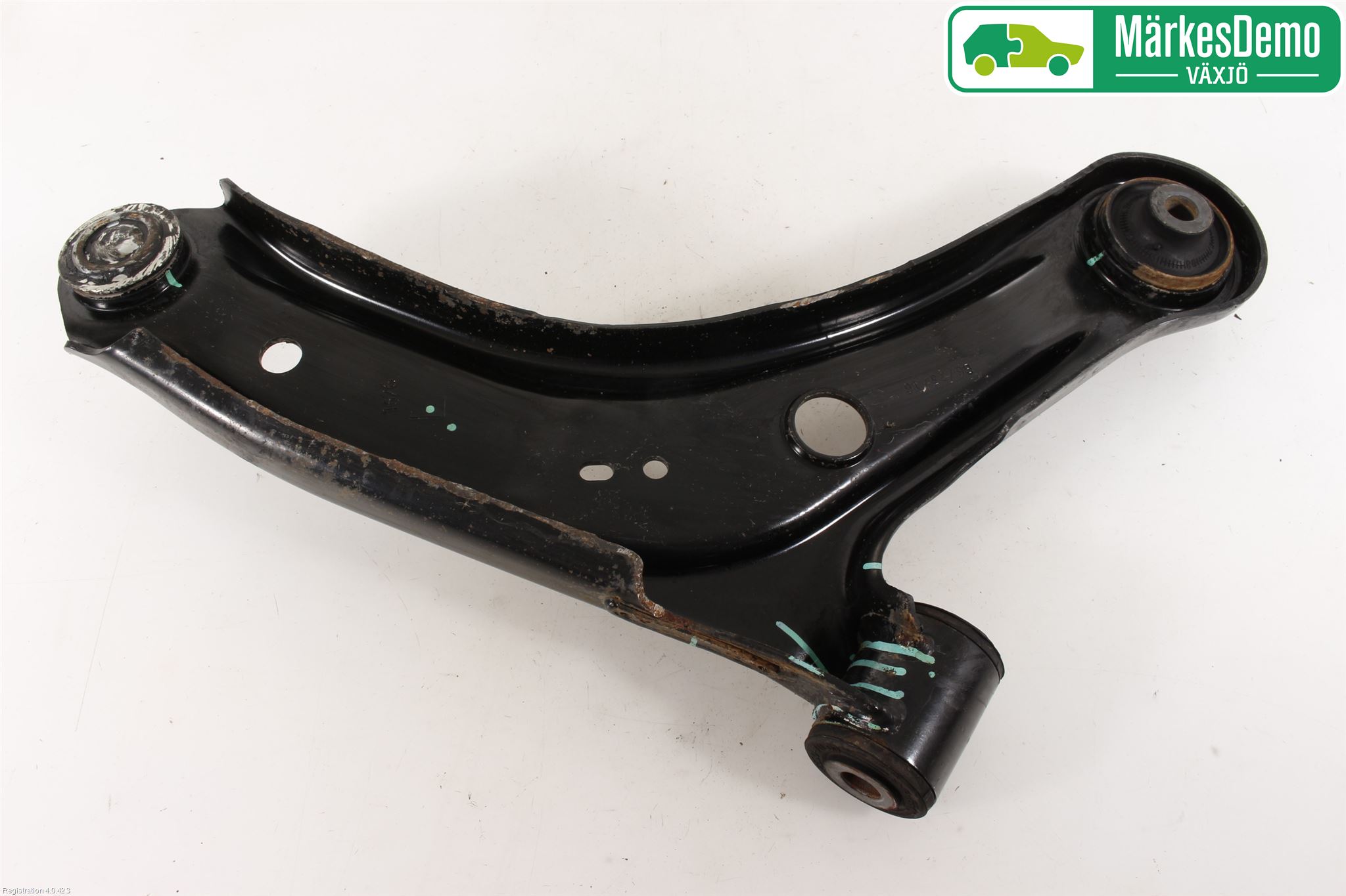 Suzuki SX4 S-CROSS 14-21 Bärarm Fram Undre Vä