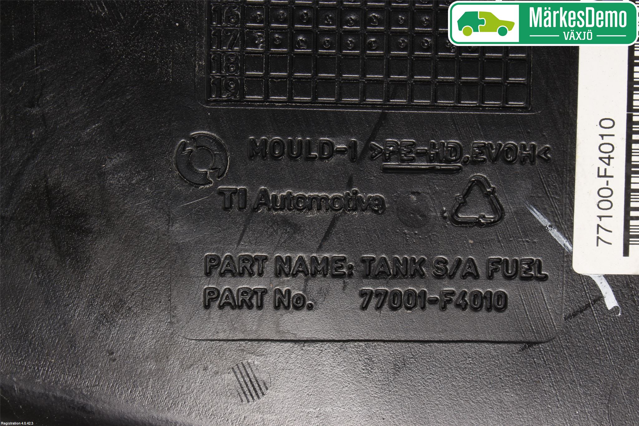 Suzuki SX4 S-CROSS 14-21 Bränsletank