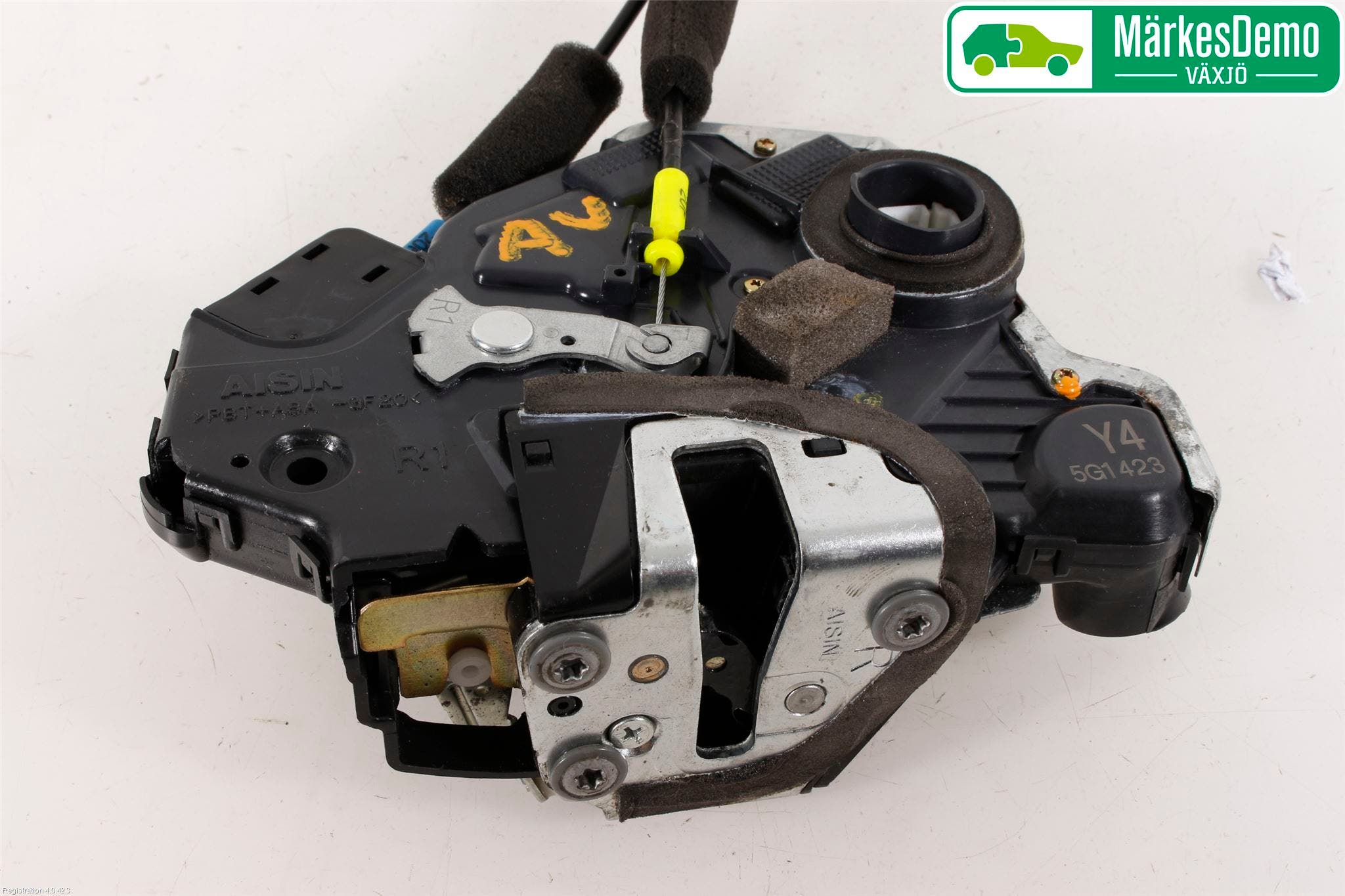 Lexus RX XU30 03-09 Låskista-Dörrlås