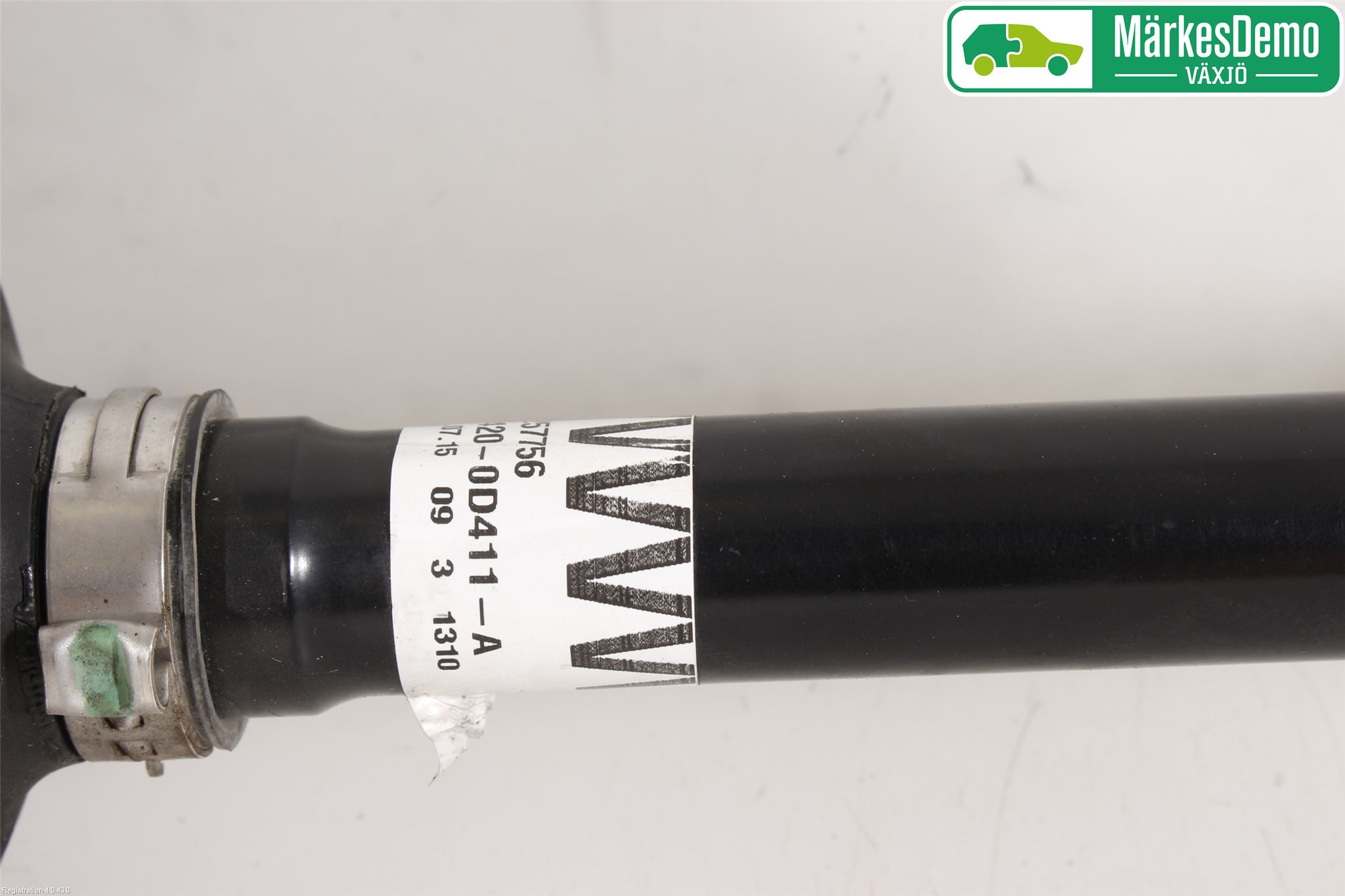 Toyota YARIS XP130 15-20 Drivaxel Fram Vänster