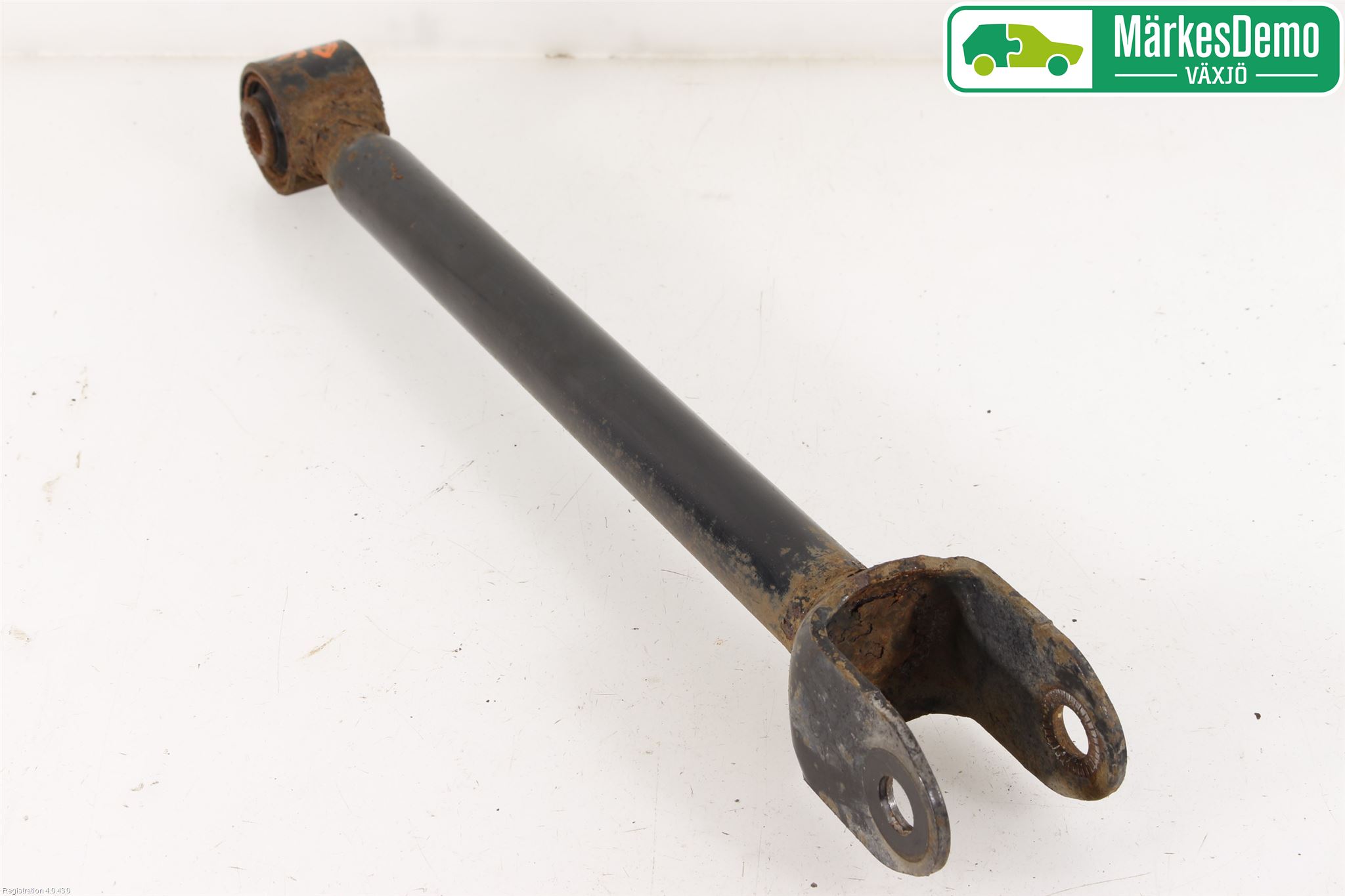 Lexus IS 220d/250/350 06-13 Bärarm Bak Vänster