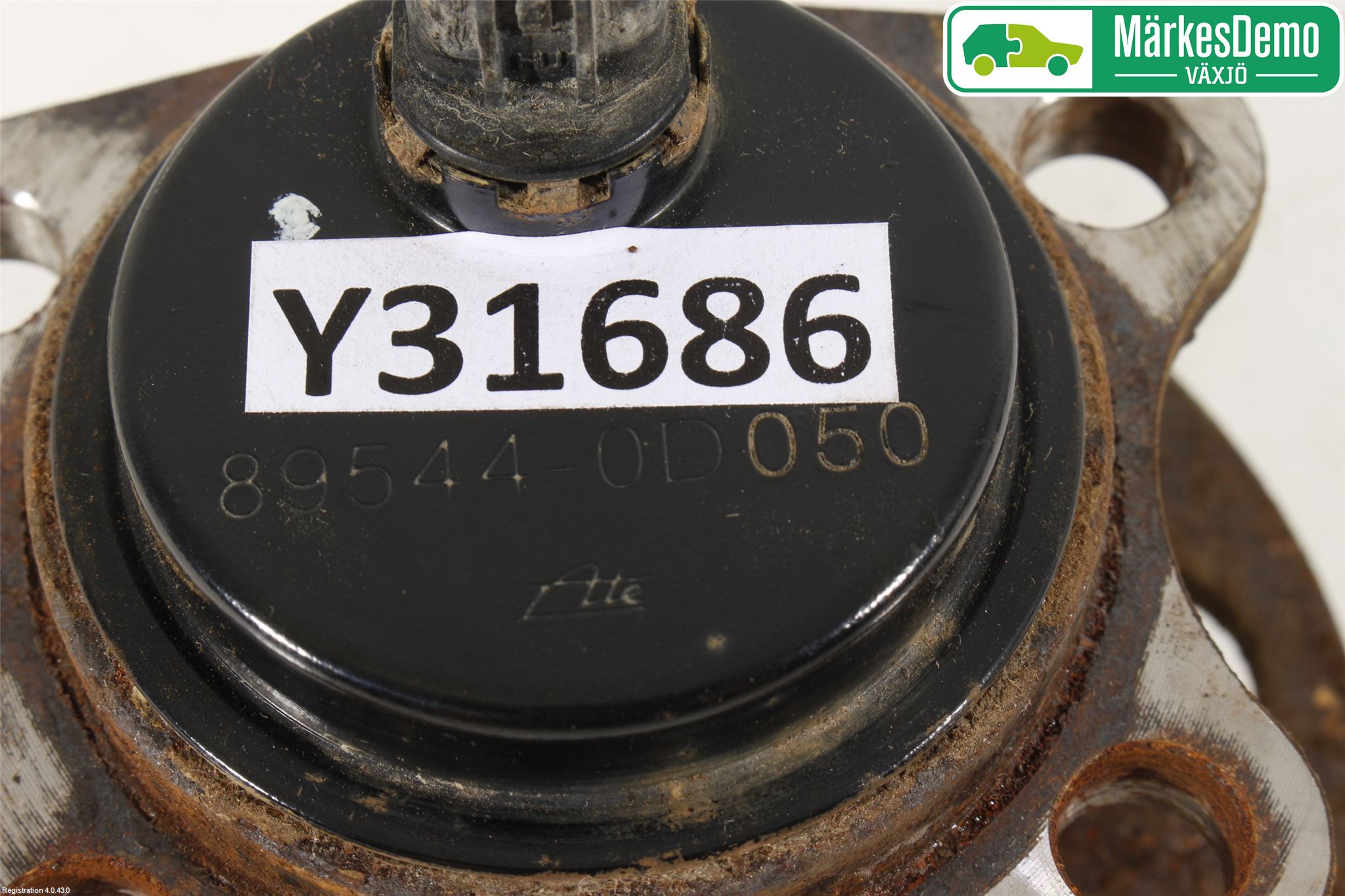 Toyota YARIS XP130 15-20 Nav Bak