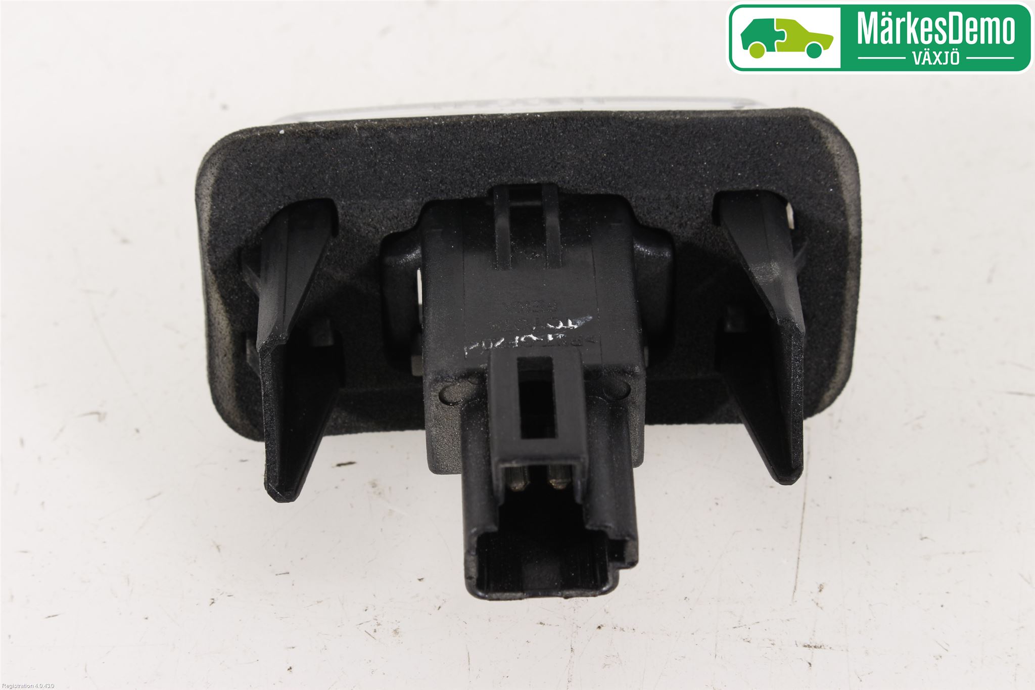 Toyota YARIS XP130 15-20 Skylt Belysning