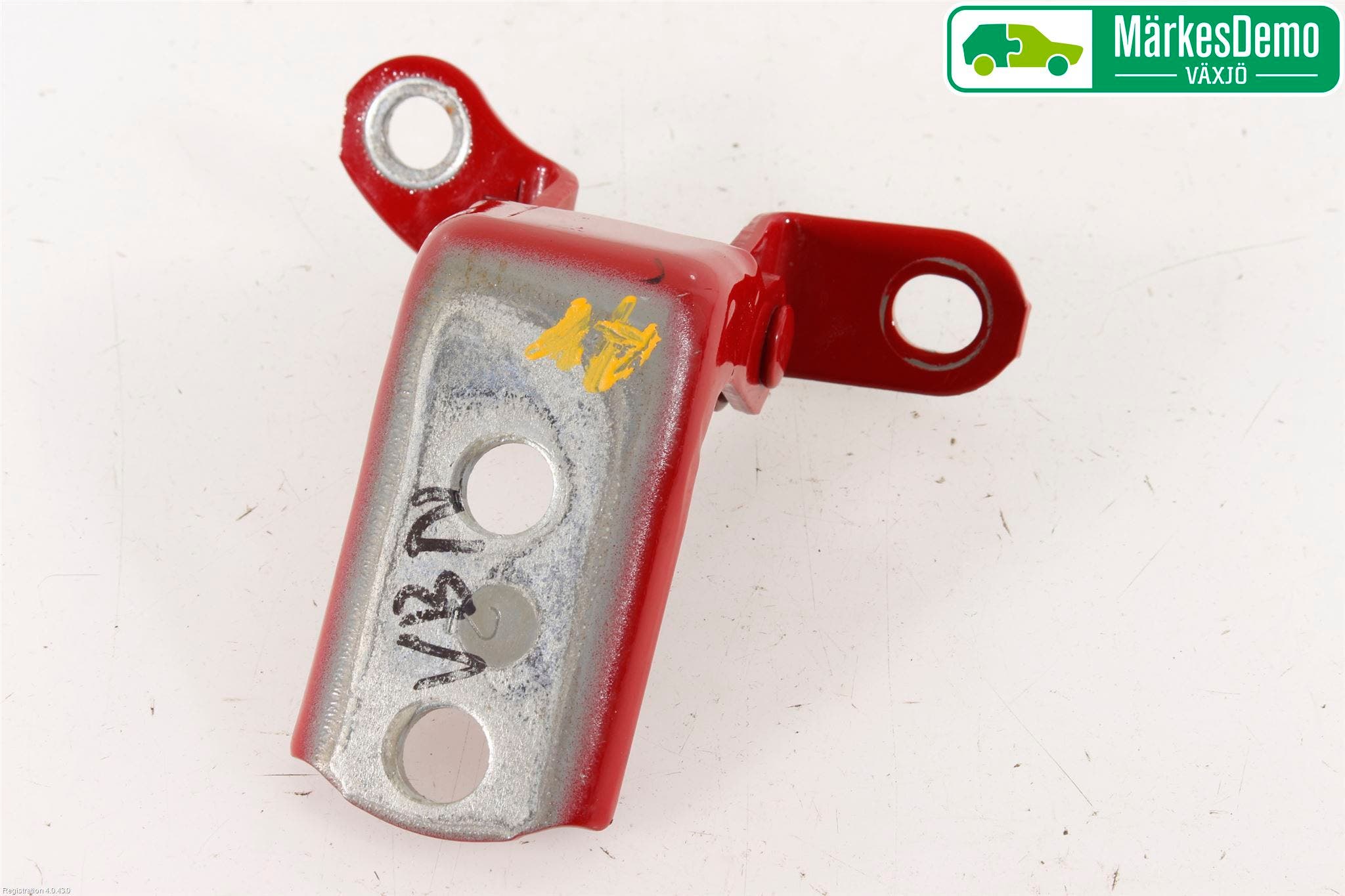 Toyota YARIS XP130 15-20 Dörrgångjärn