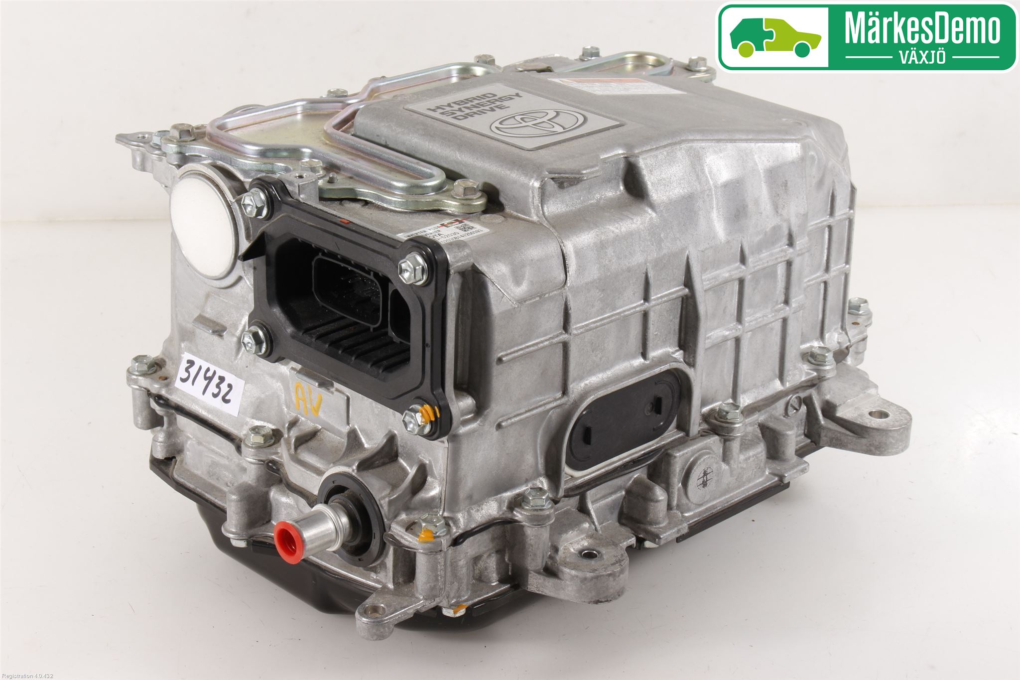 Toyota YARIS XP130 15-20 Hybridconverter
