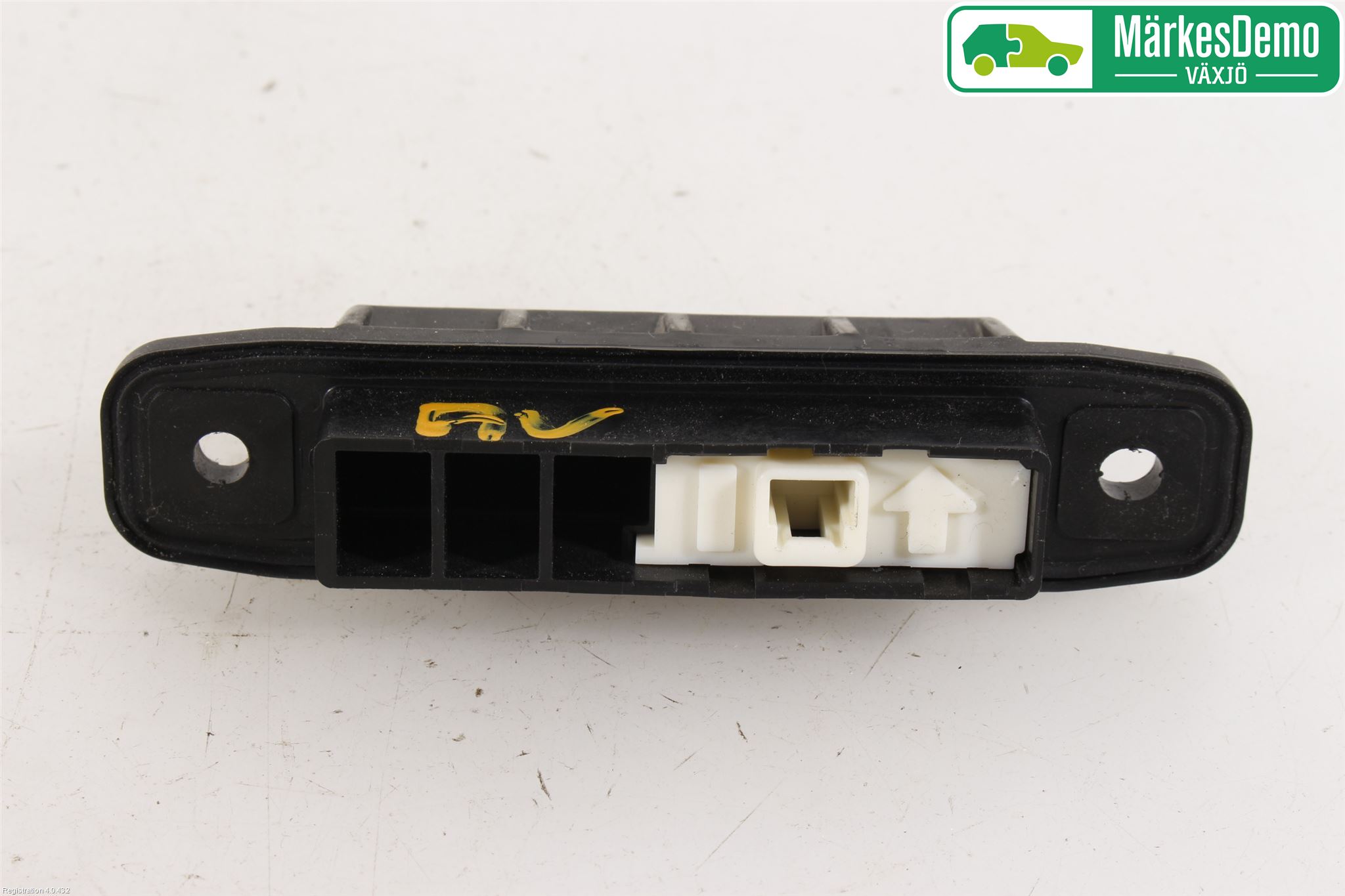 Toyota YARIS XP130 15-20 Bakluckehandtag