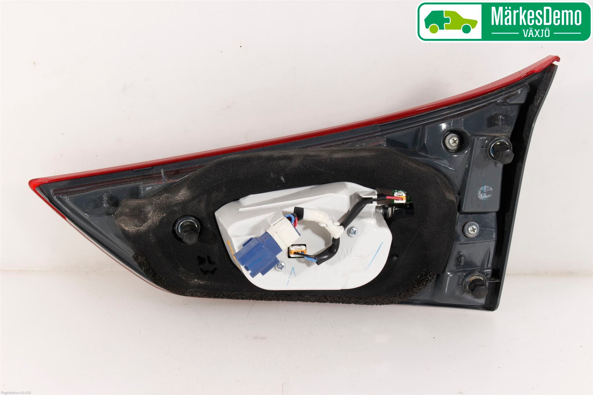 Toyota AURIS 13-19 Bakljus Lucka Vä