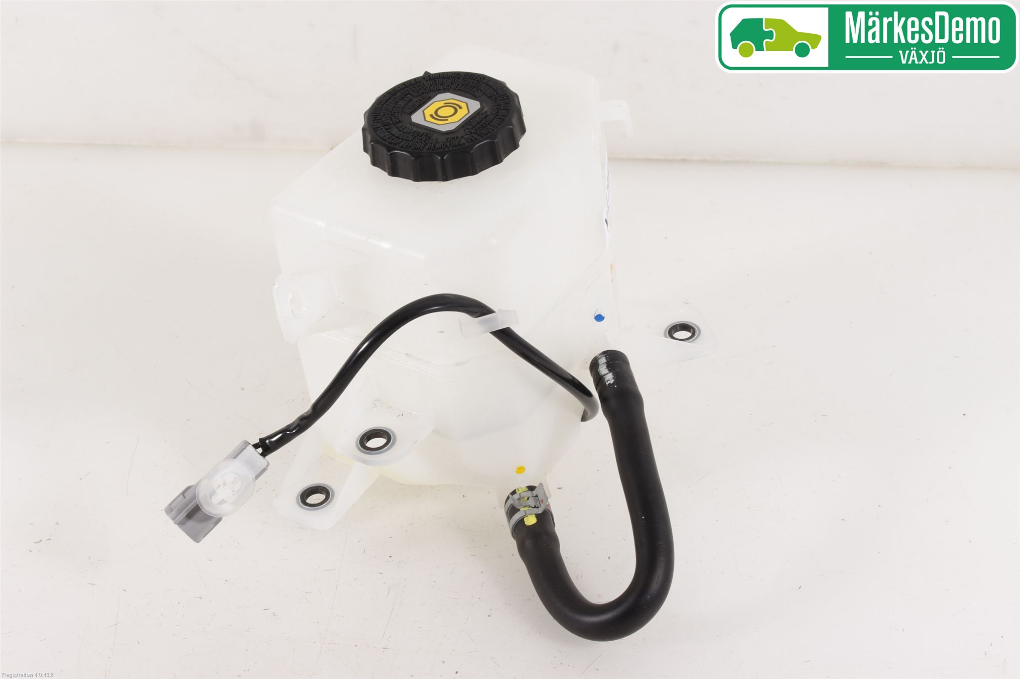 Toyota RAV4 13-18 Bromsvätskebehållare