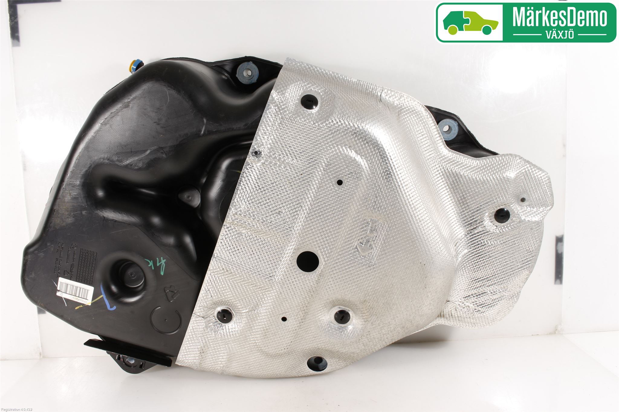 Toyota C-HR 16-23 Bränsletank Insprutning