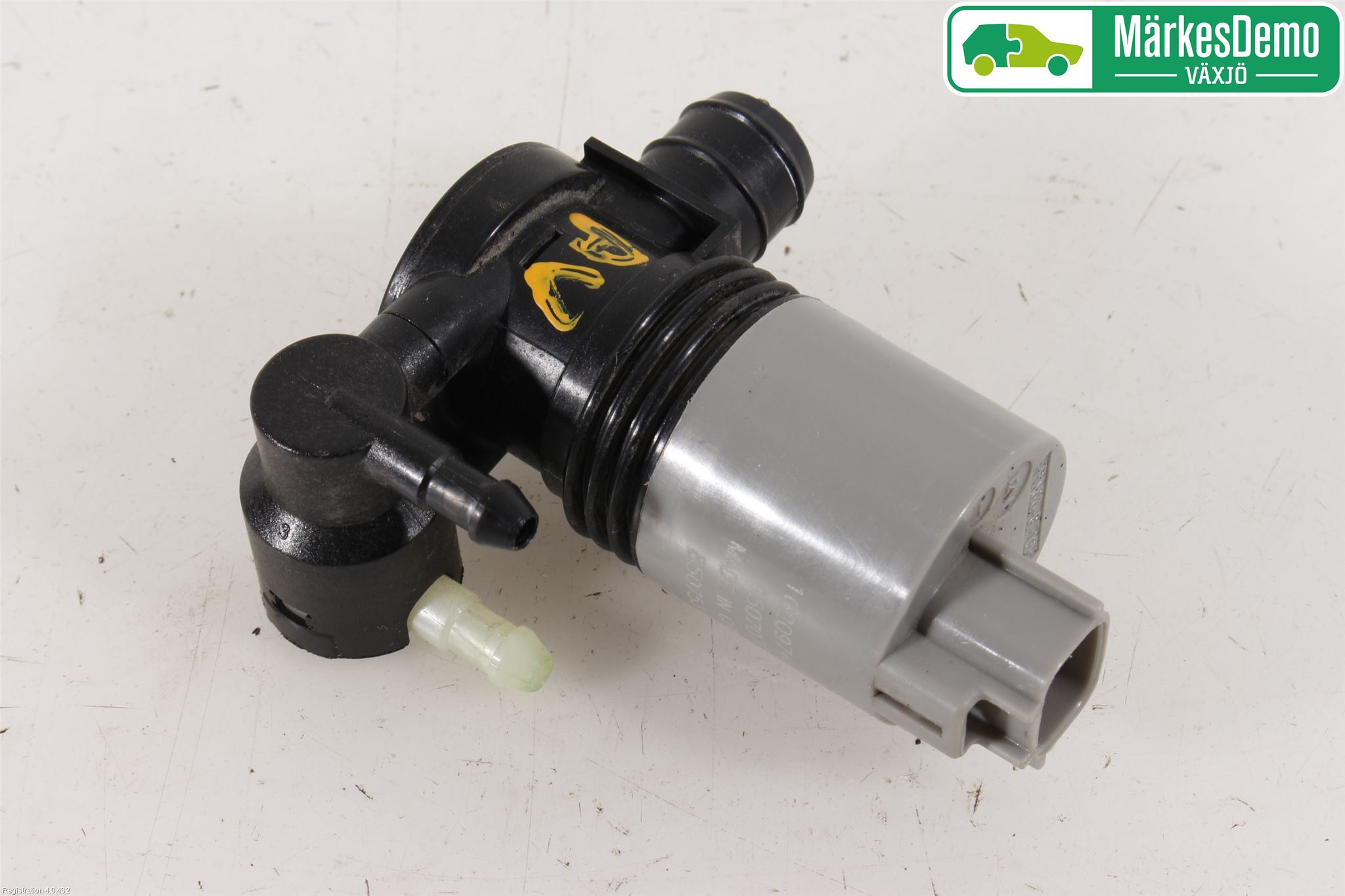 Toyota AURIS 13-19 Spolarpump Vindruta