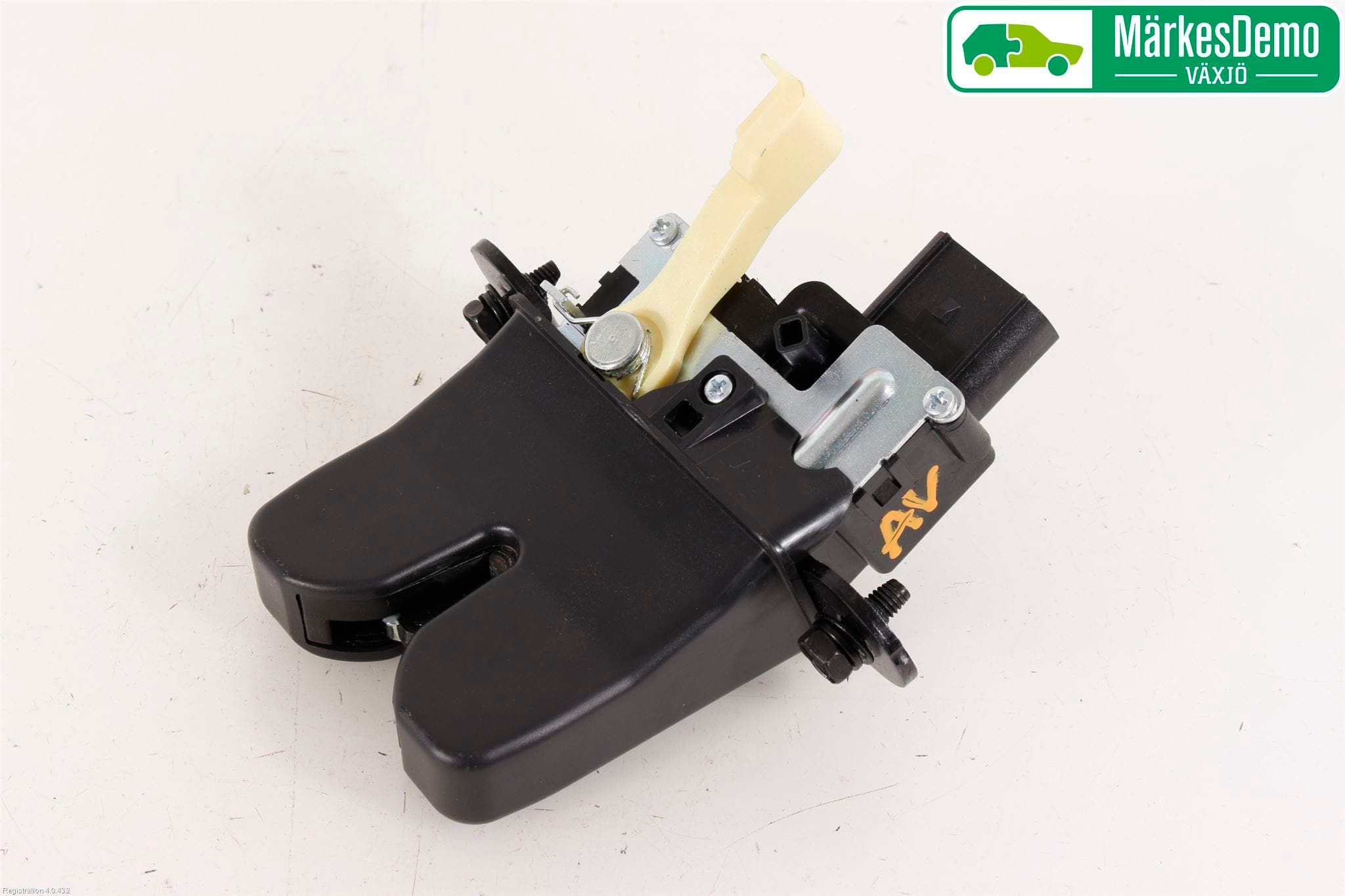 Hyundai IONIQ AE 17-22 Låskista Baklucka