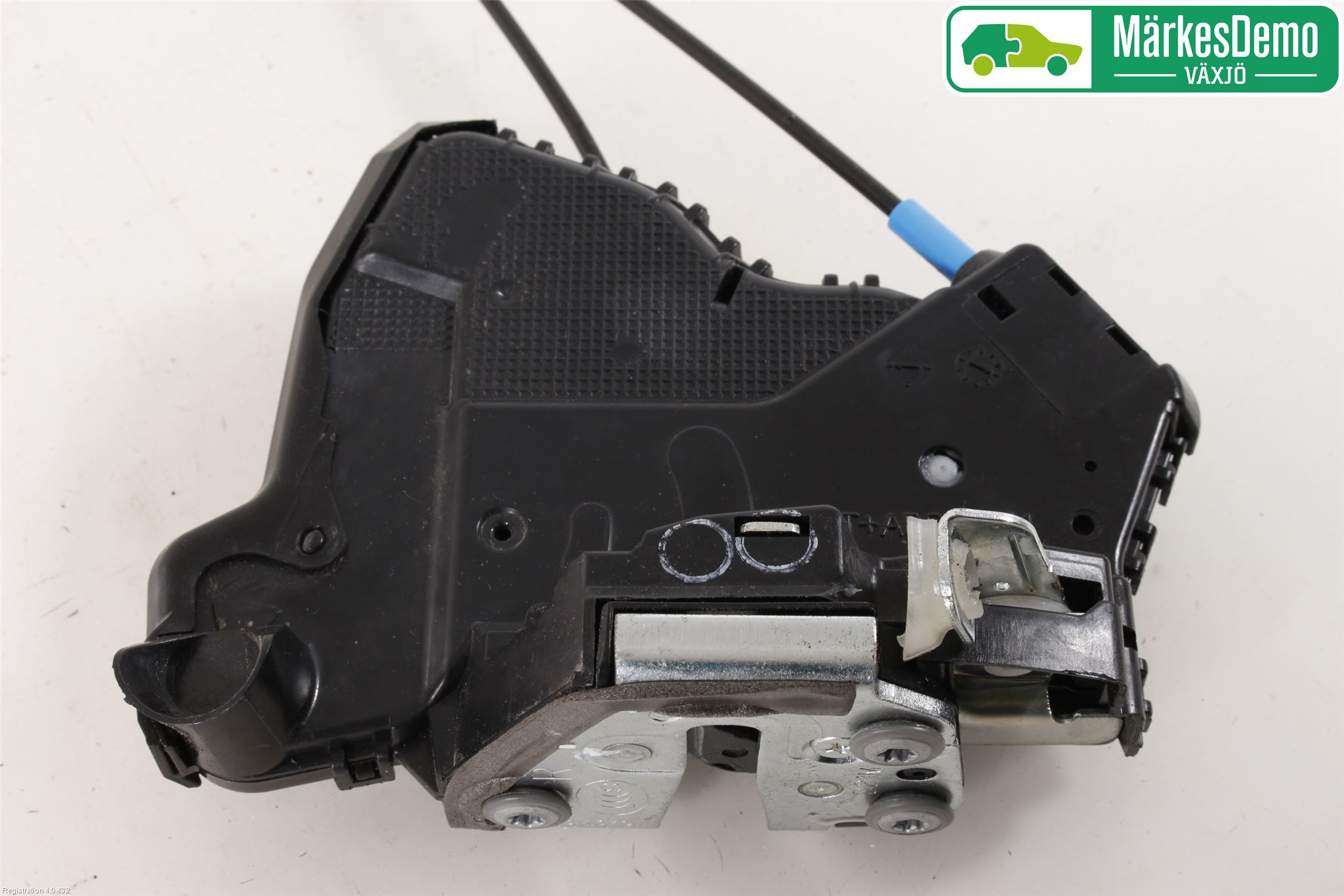 Toyota AURIS 13-19 Låskista-Dörrlås