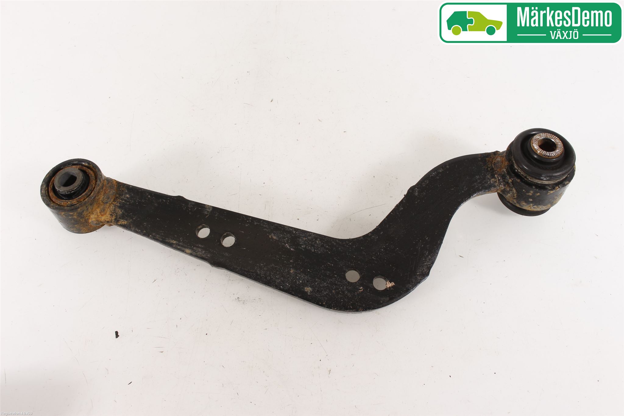 Toyota RAV4 13-18 Bärarm Fram Övre Vä