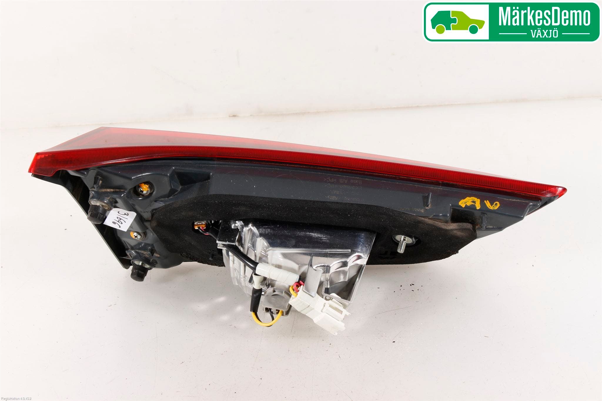 Toyota AURIS 13-19 Bakljus Lucka Hö