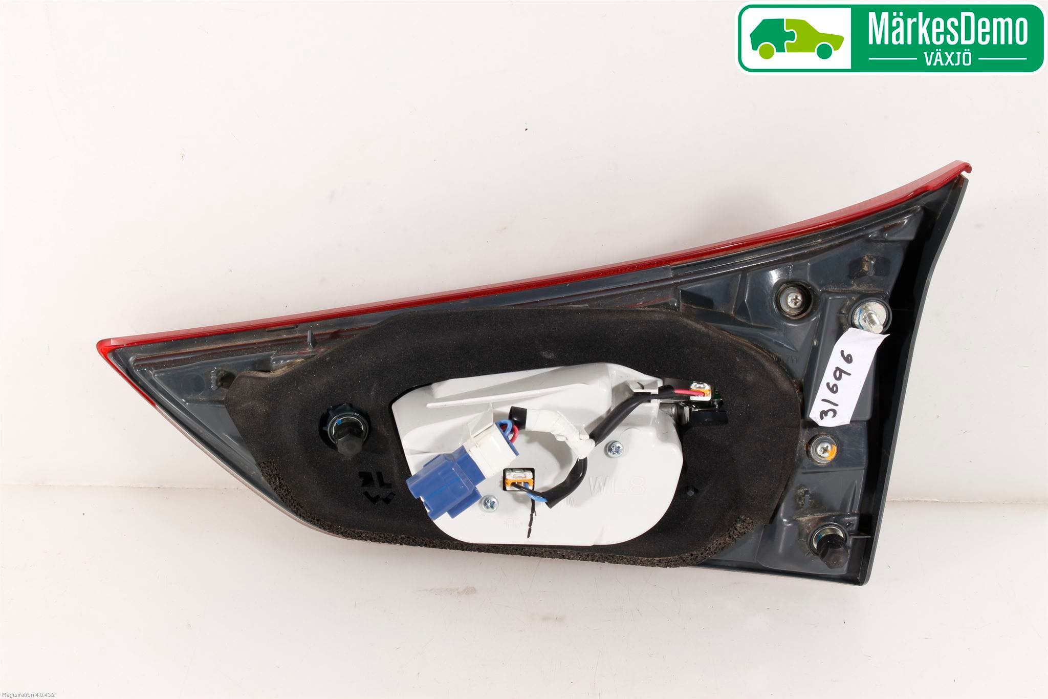 Toyota AURIS 13-19 Bakljus Lucka Vä