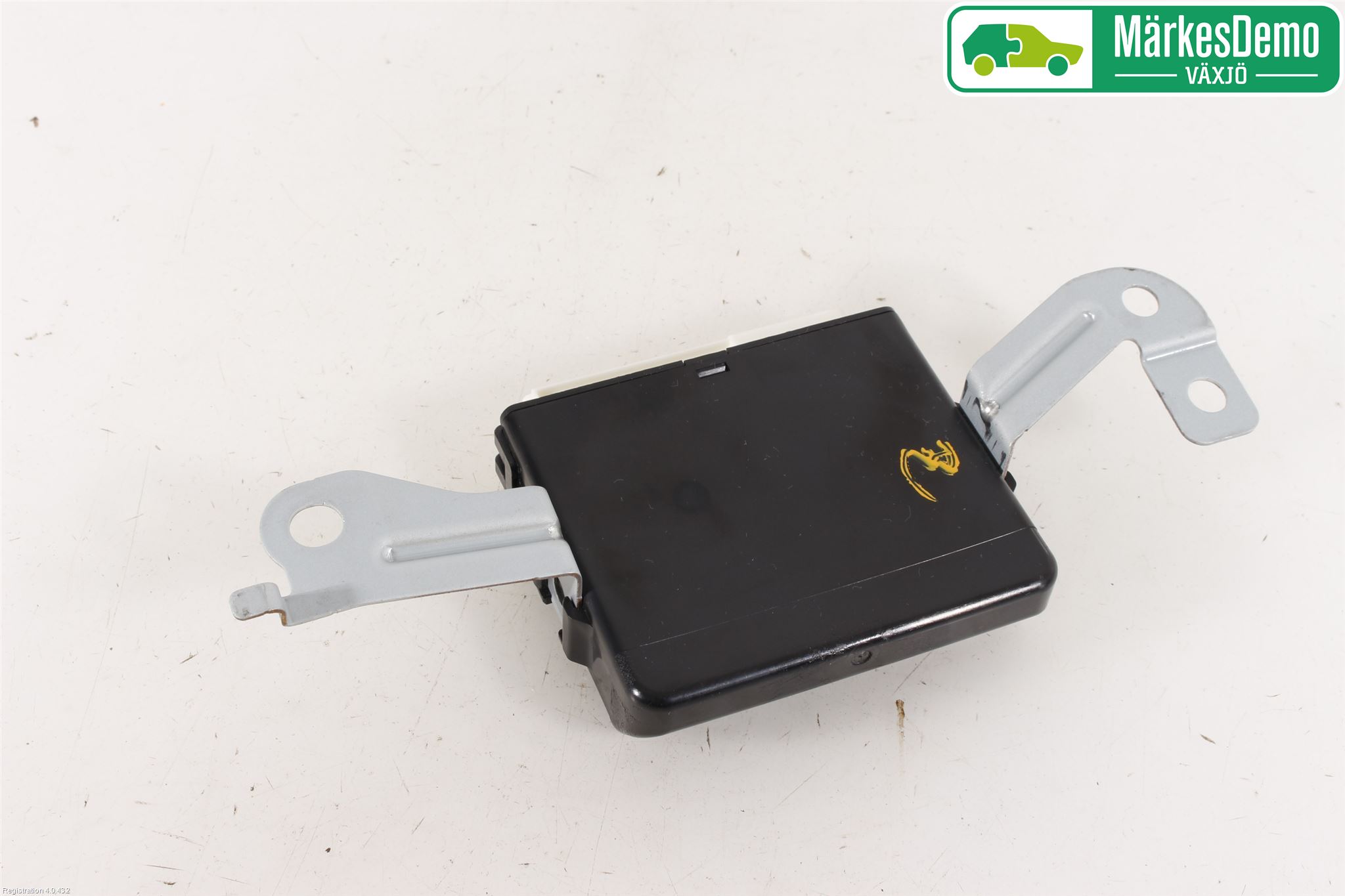 Toyota RAV4 13-18 Styrenhet Baklucka