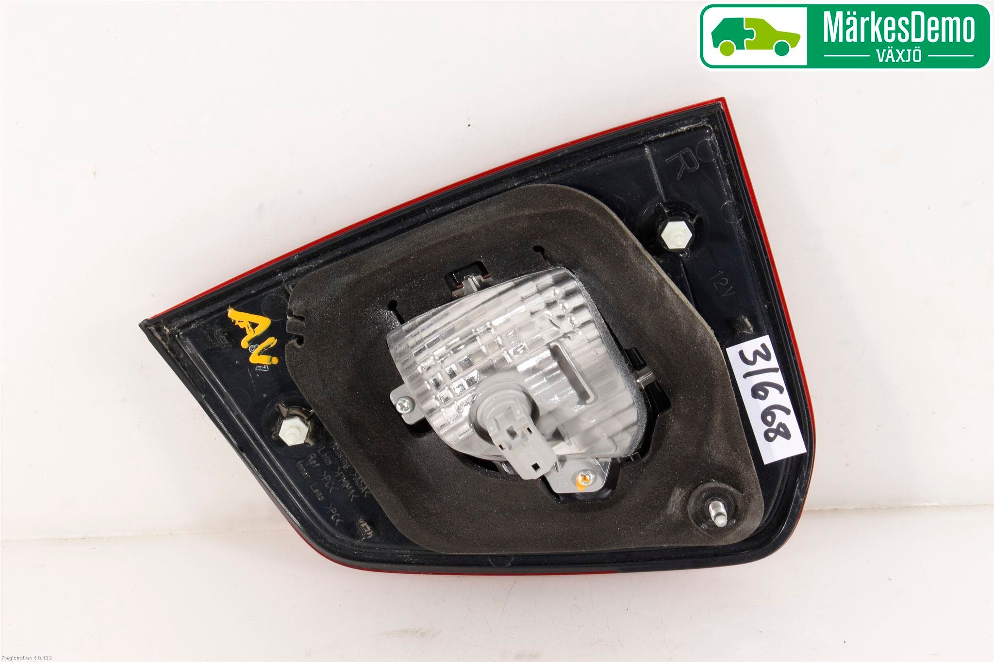 Suzuki IGNIS 01-20 Bakljus Lucka Hö