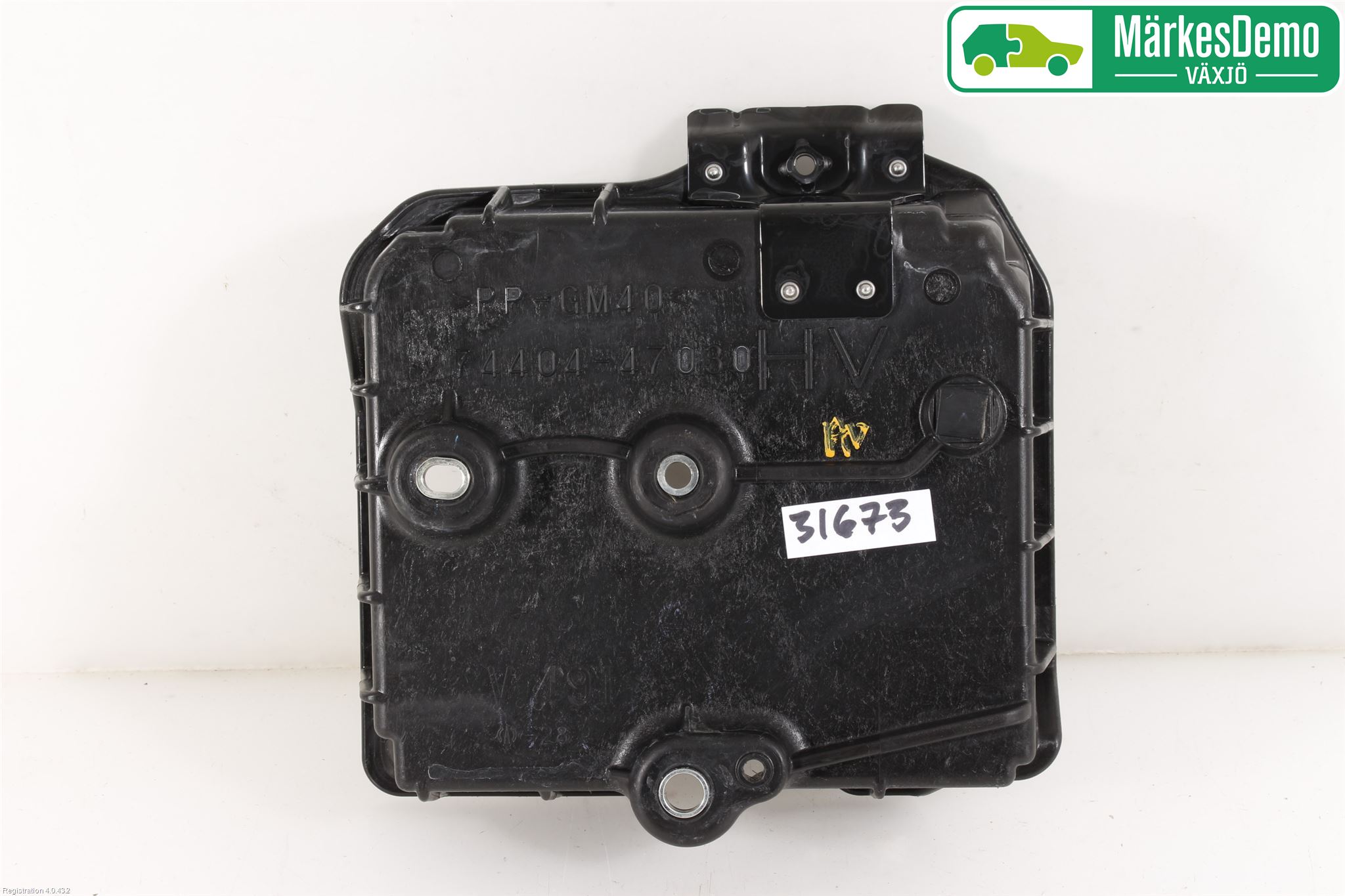 Toyota C-HR 16-23 Batterilåda-Fäste-Hållare