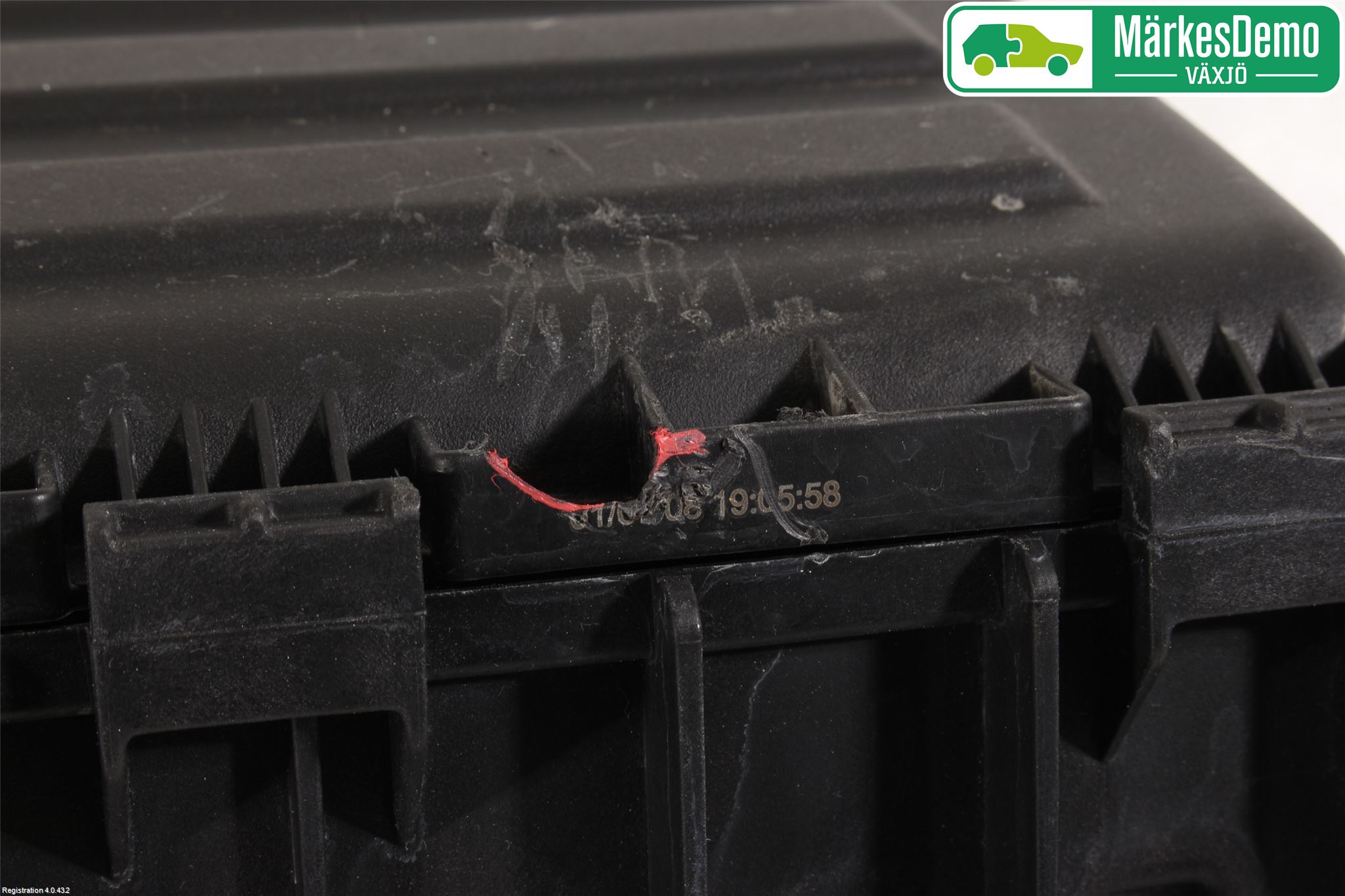 Volkswagen VW CADDY      04-10 Luftrenare