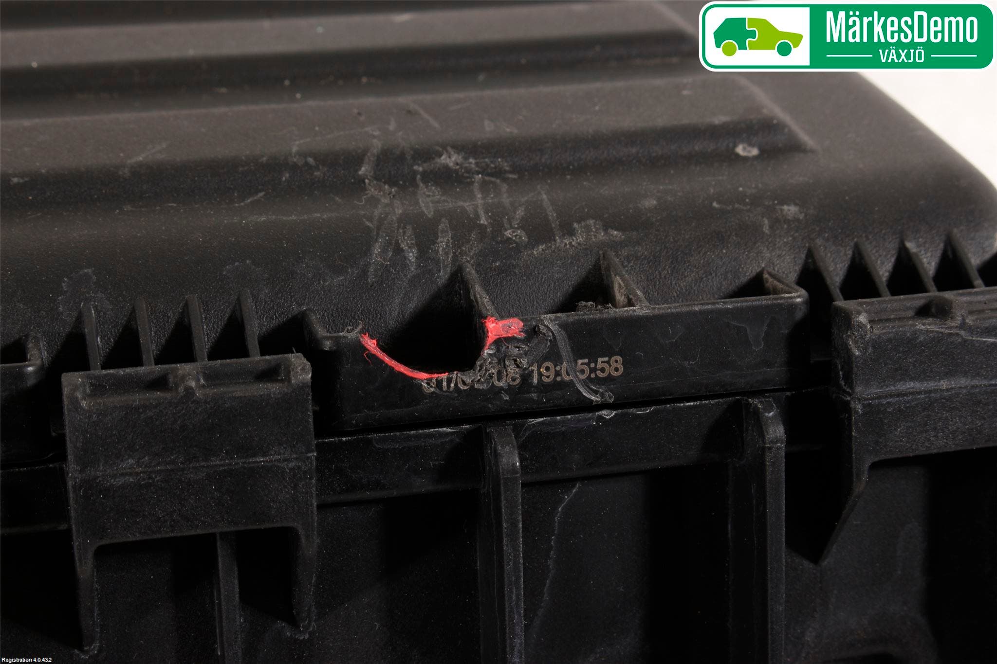 Volkswagen VW CADDY 04-10 Luftrenare