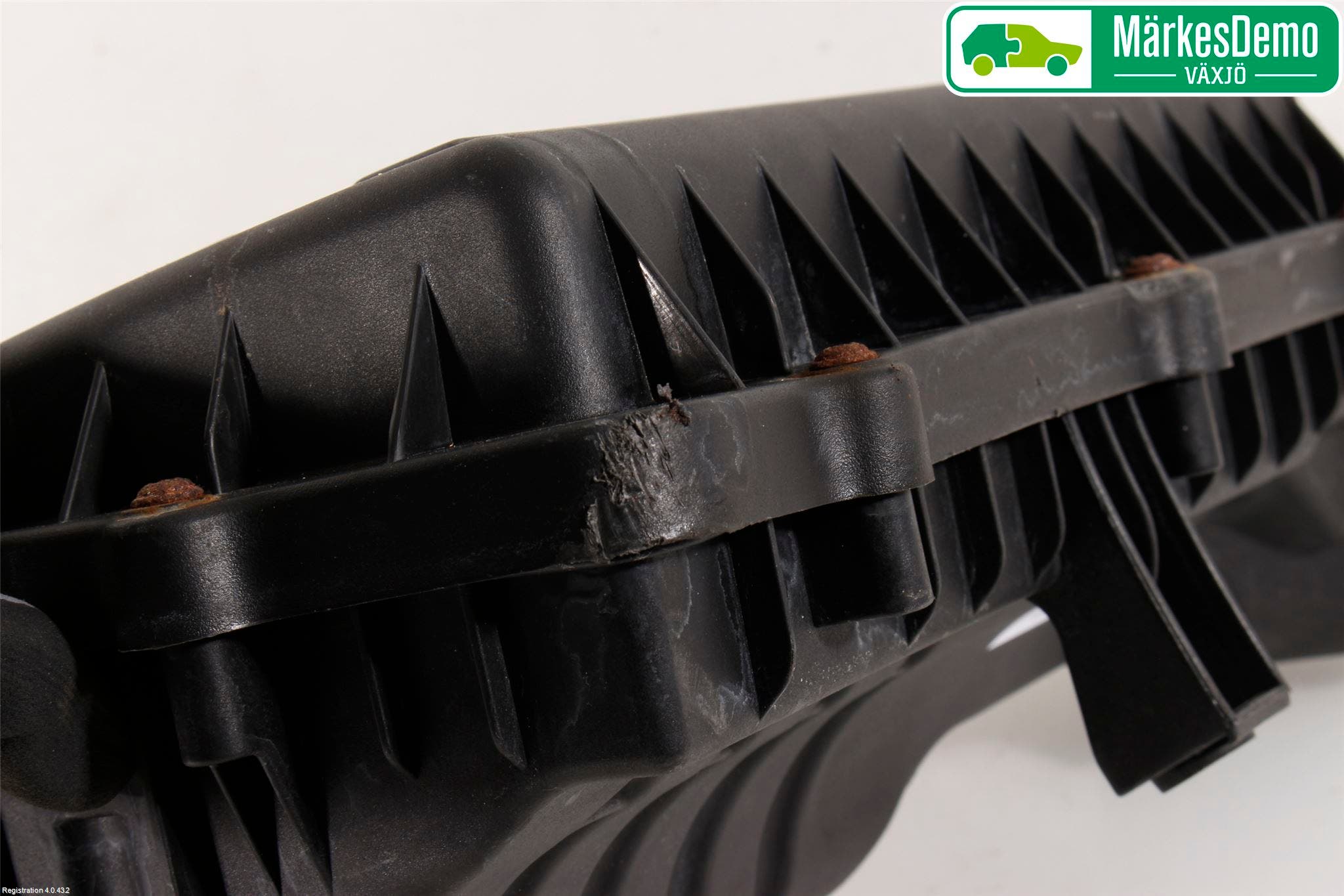 Volkswagen VW CADDY 04-10 Luftrenare