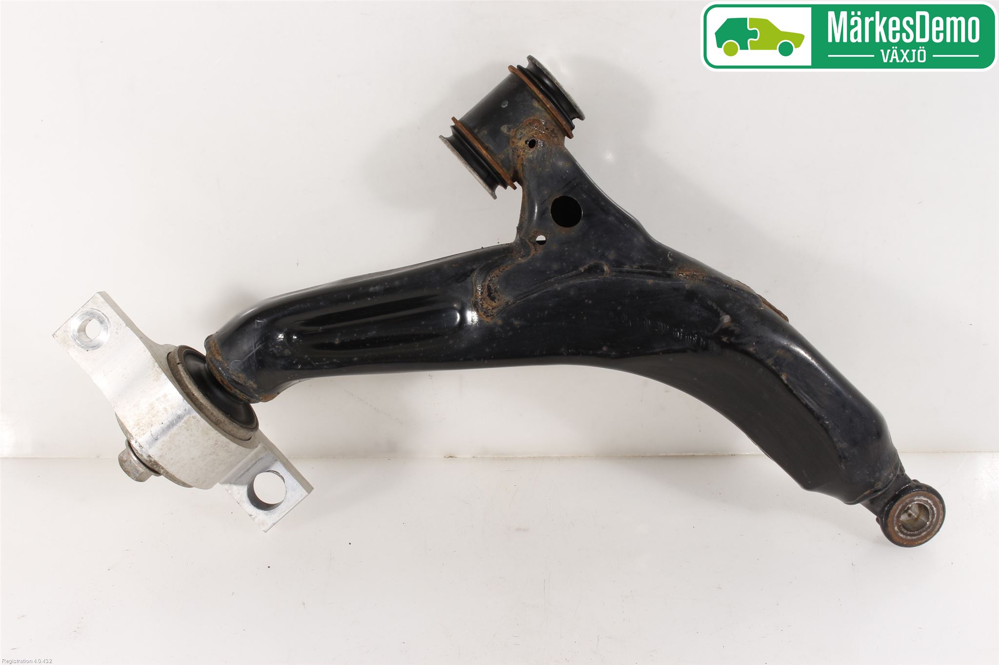 Lexus IS 250/350 14-20 Bärarm Fram Undre Vä